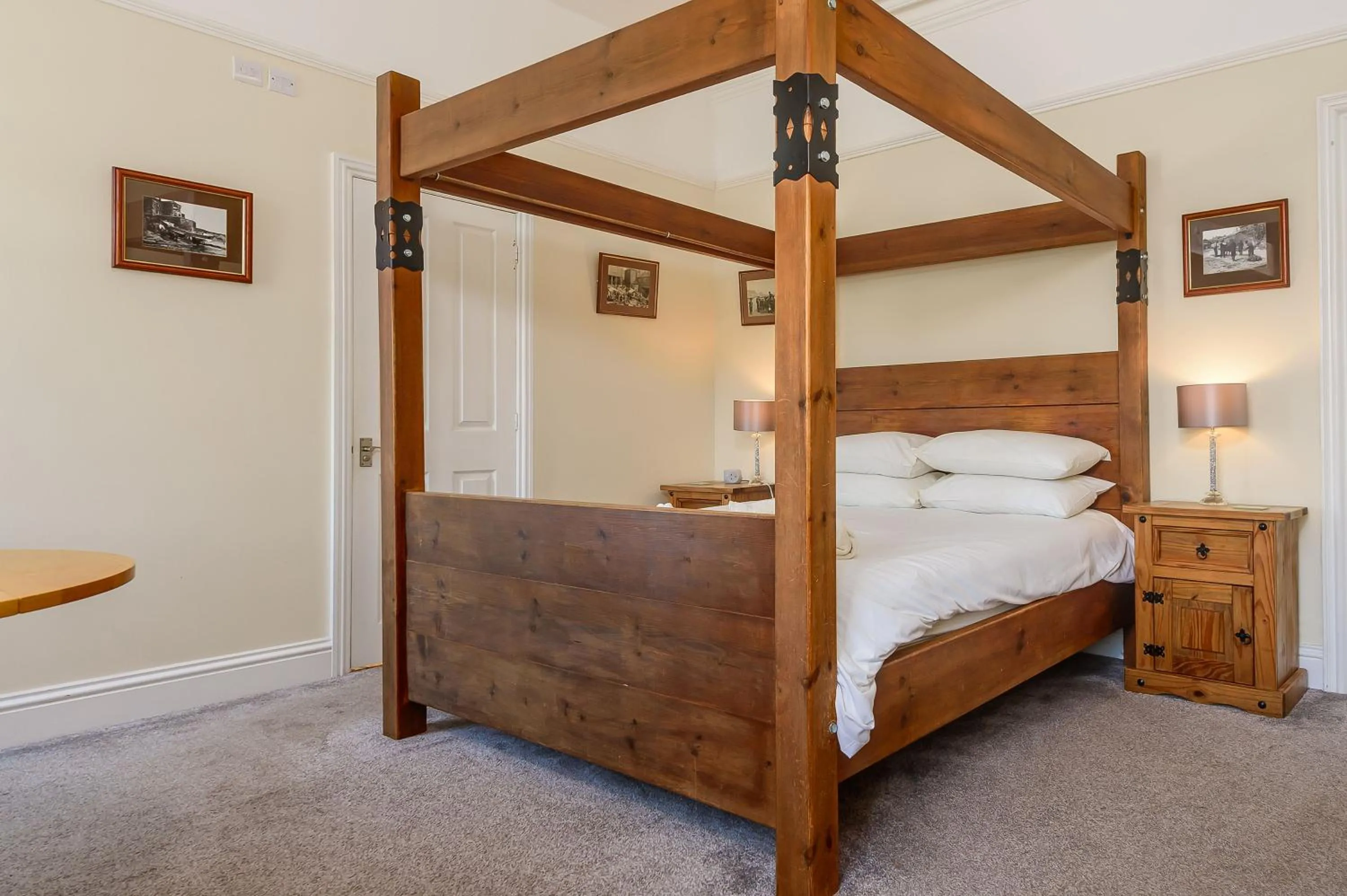 Bed in Hillcrest Whitby