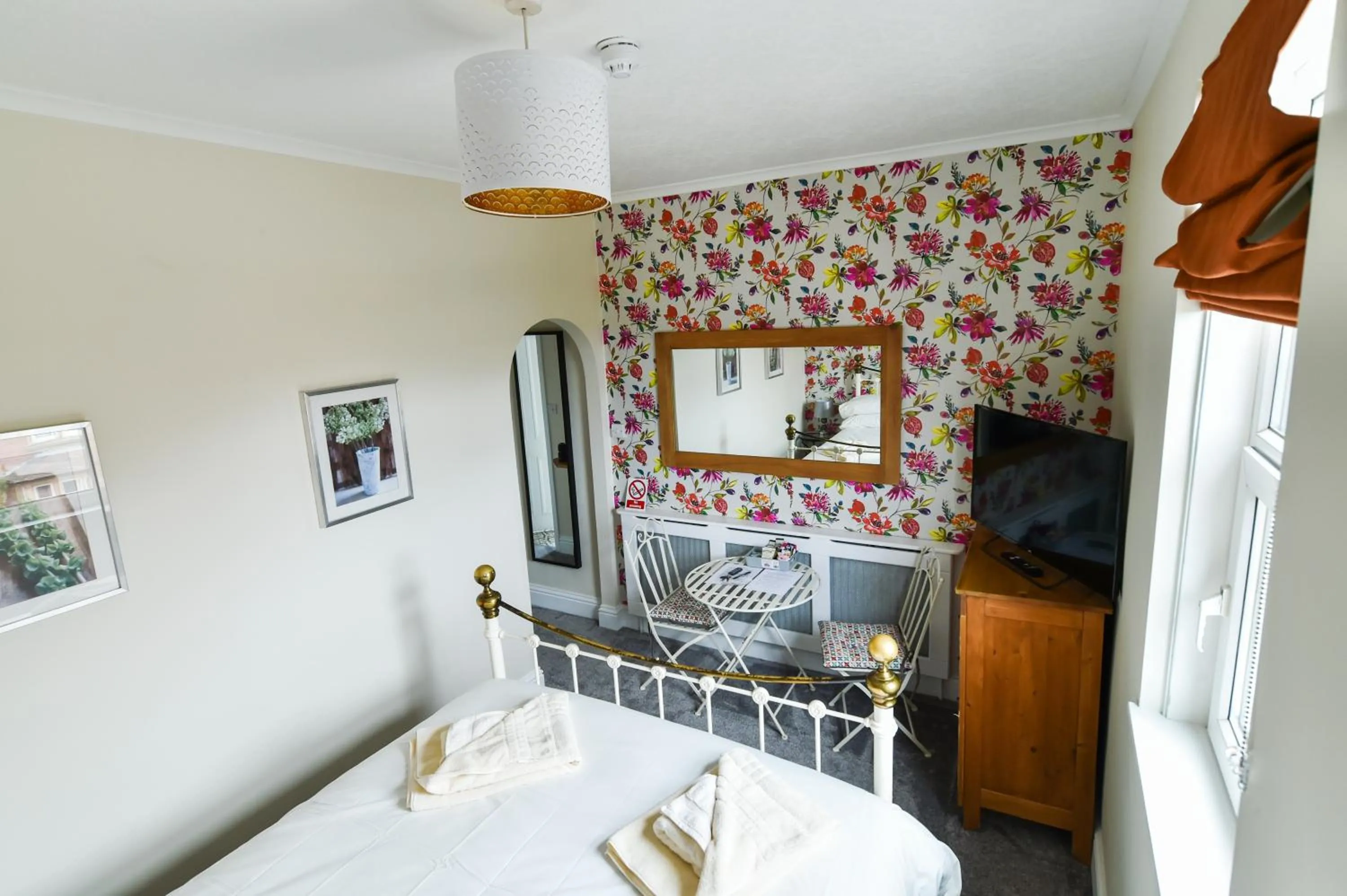 Bedroom, Bed in Hillcrest Whitby
