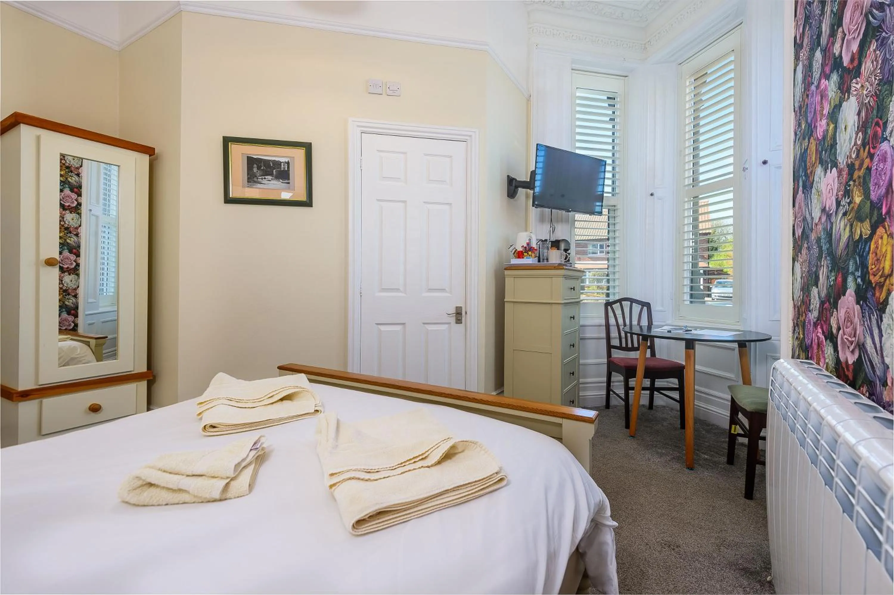 Bed in Hillcrest Whitby