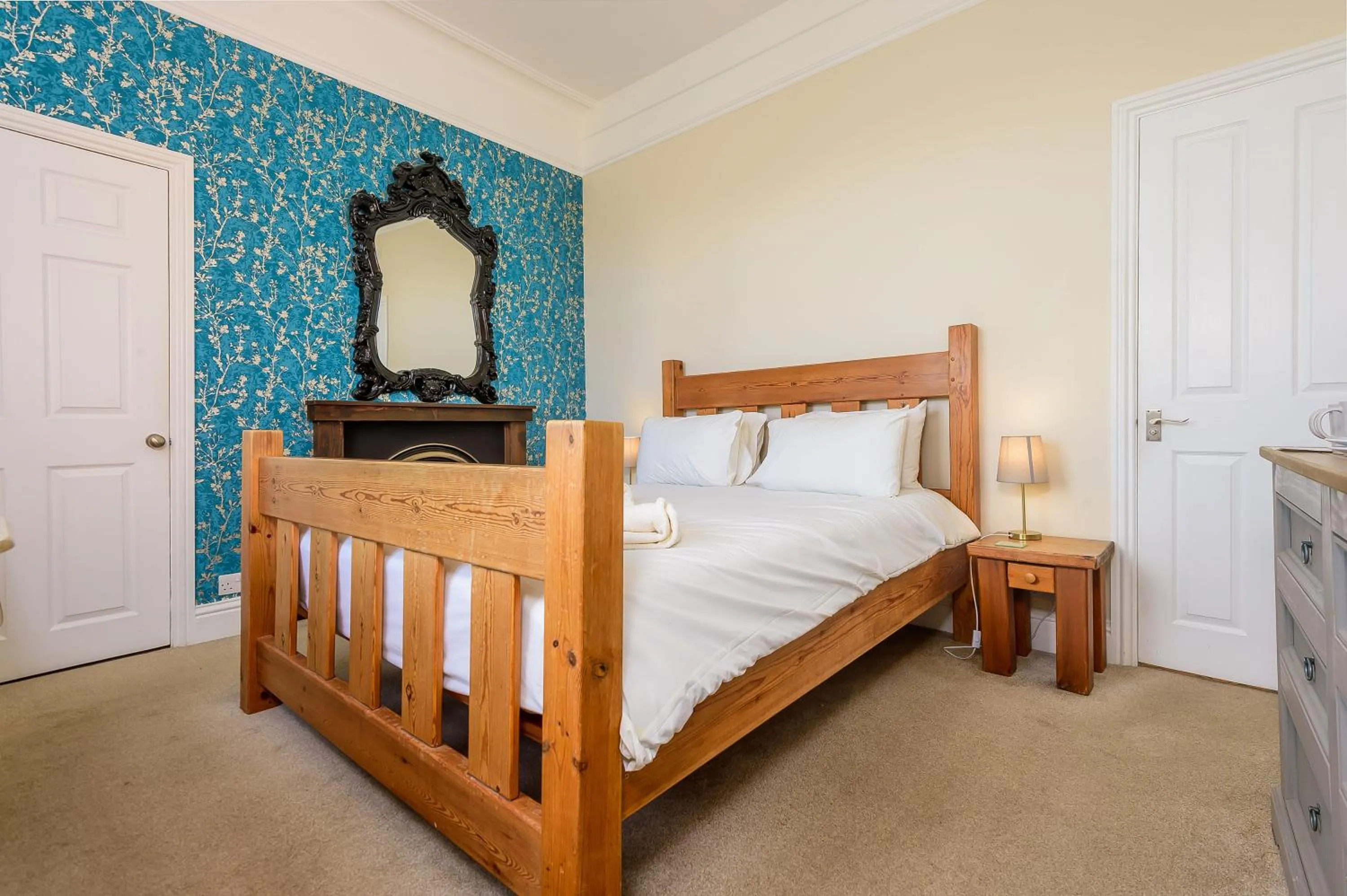 Bed in Hillcrest Whitby