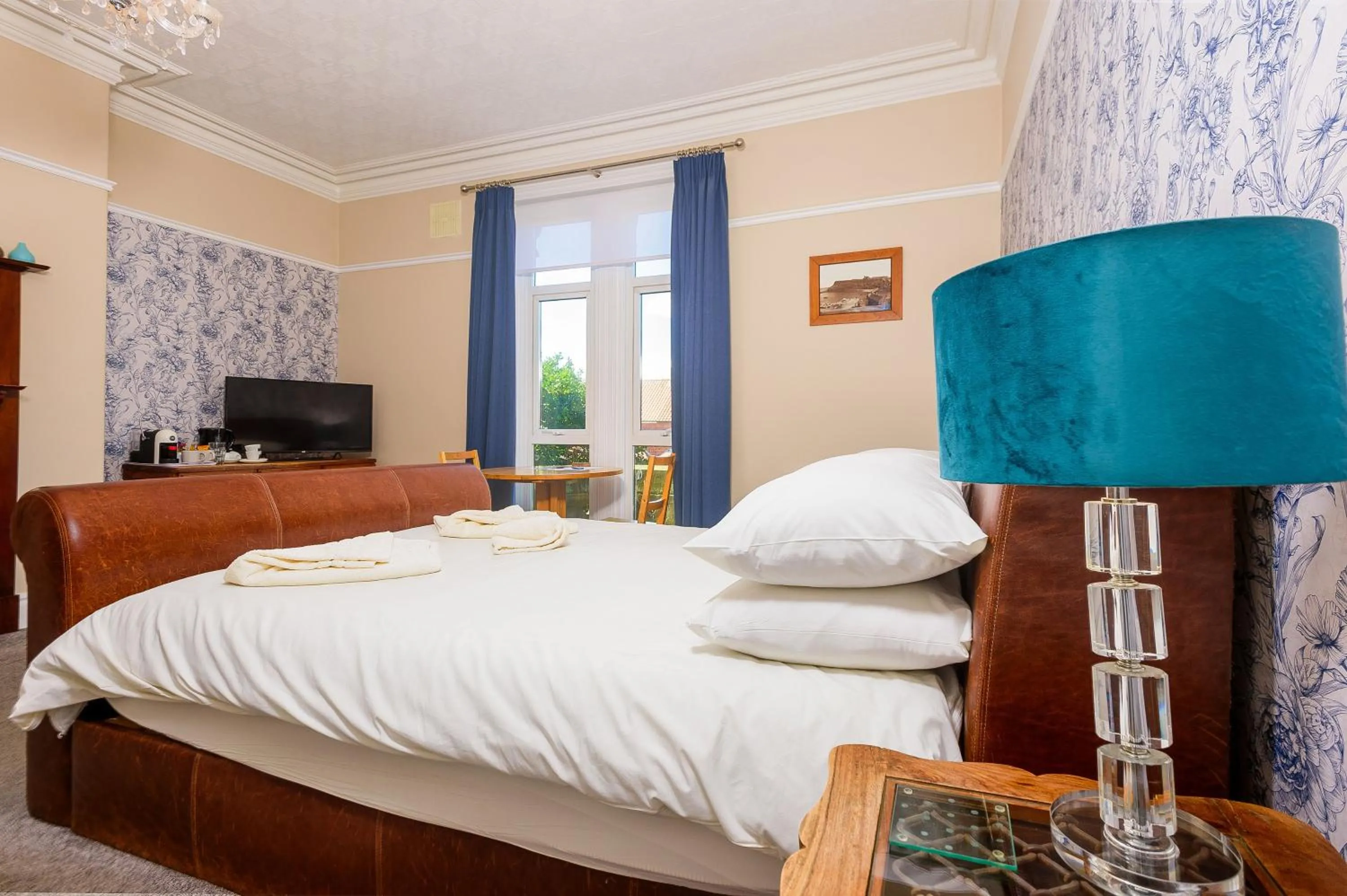 Bed in Hillcrest Whitby