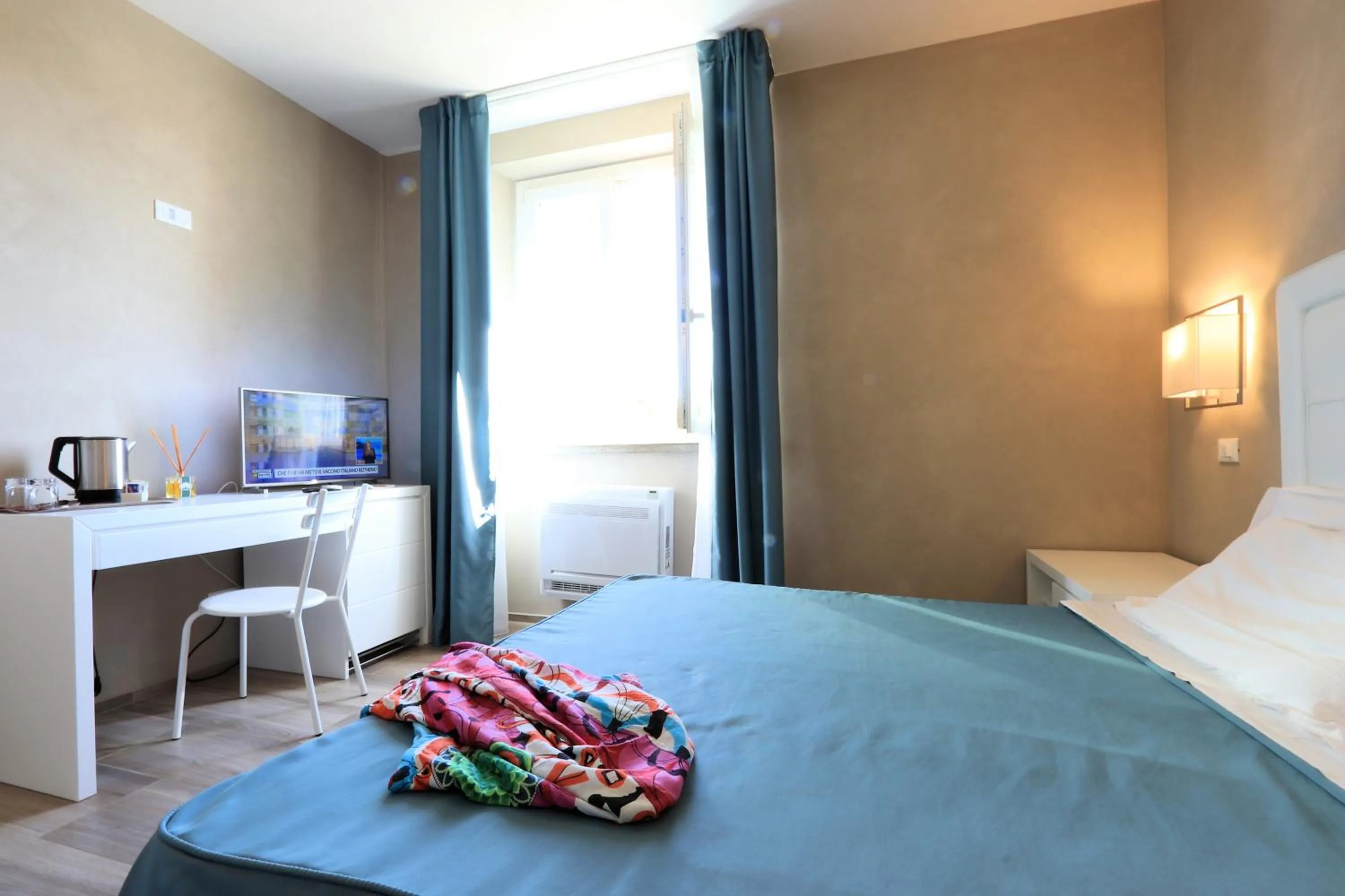 Bed in Hotel Cecina Beach