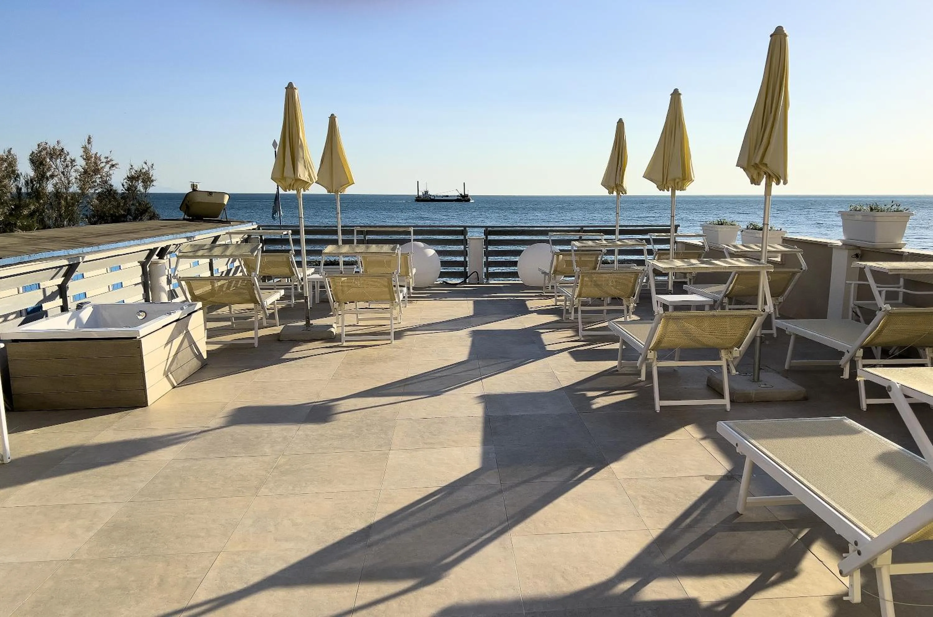 Balcony/Terrace in Hotel Cecina Beach
