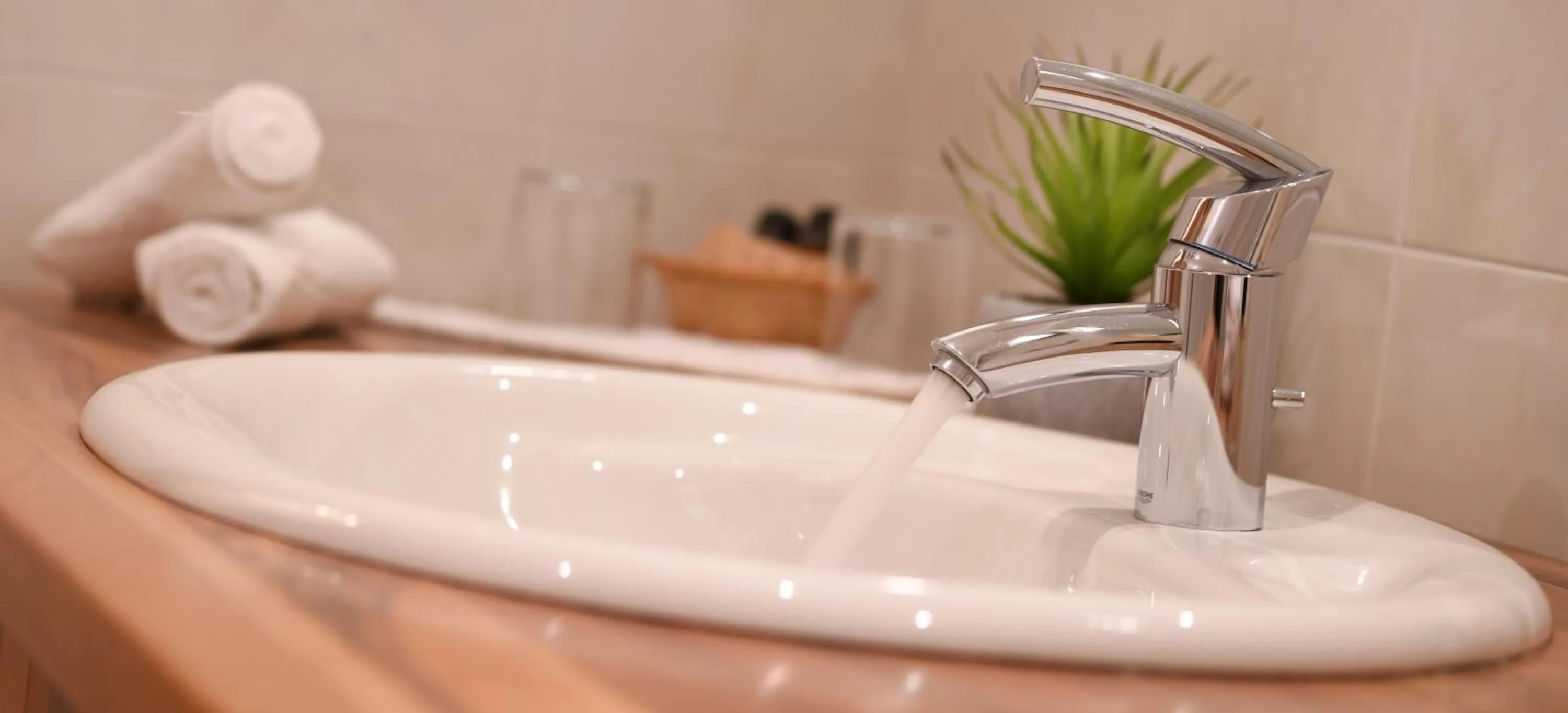 Bathroom in Apartments Sunela