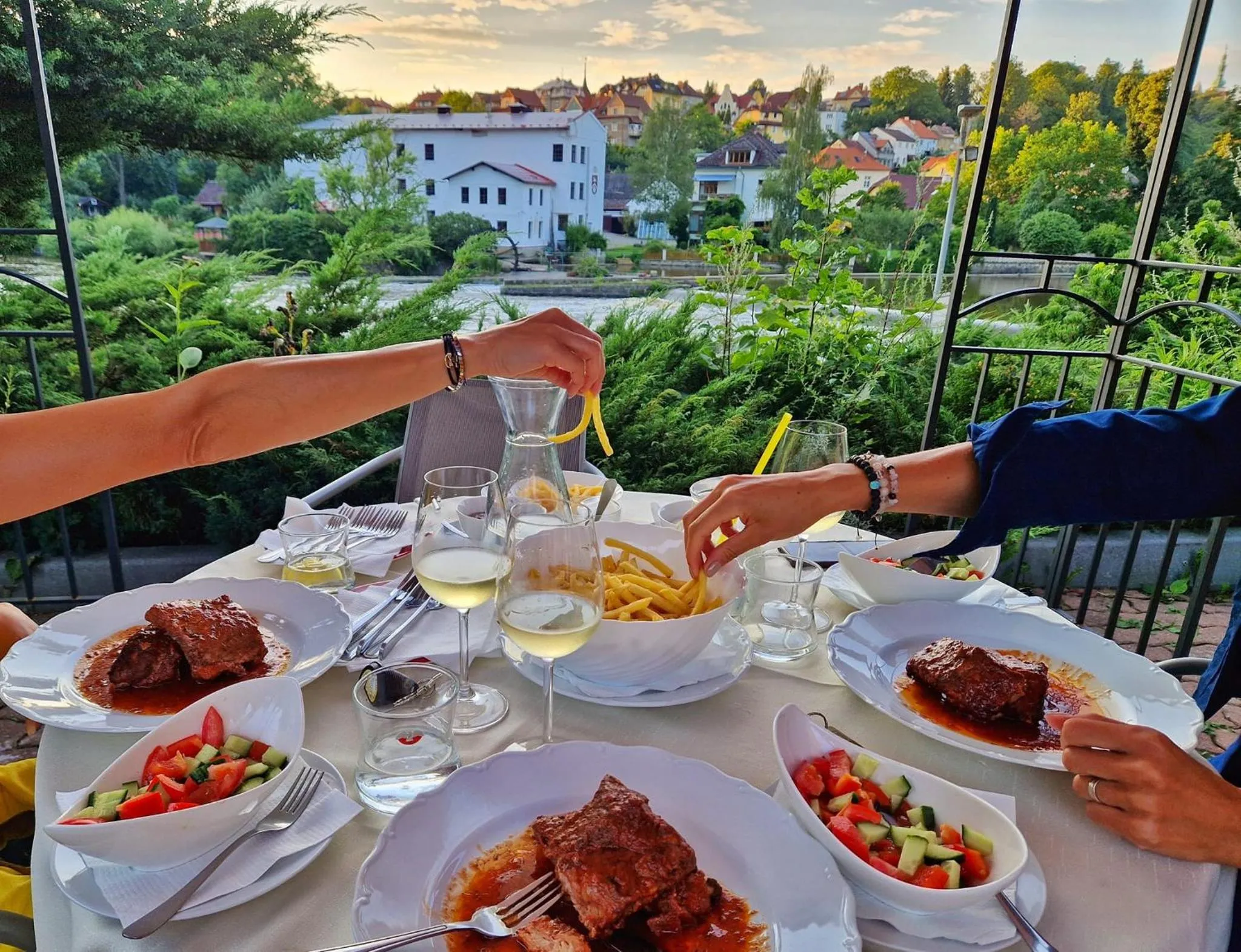 Restaurant/places to eat in ROMANTIK HOTEL ELEONORA