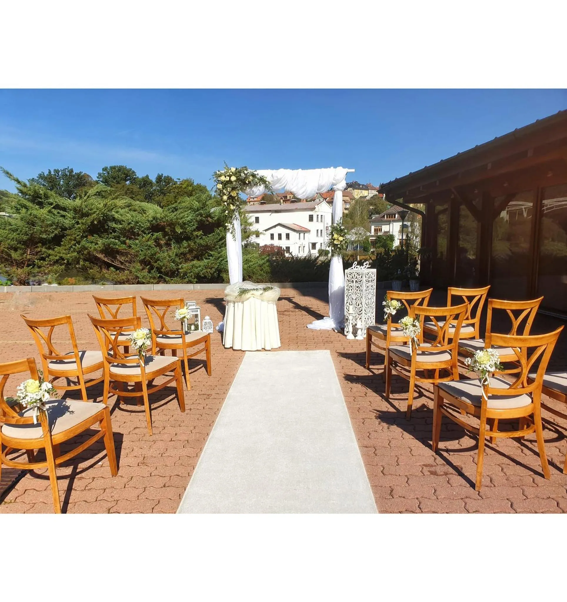 Property building in ROMANTIK HOTEL ELEONORA