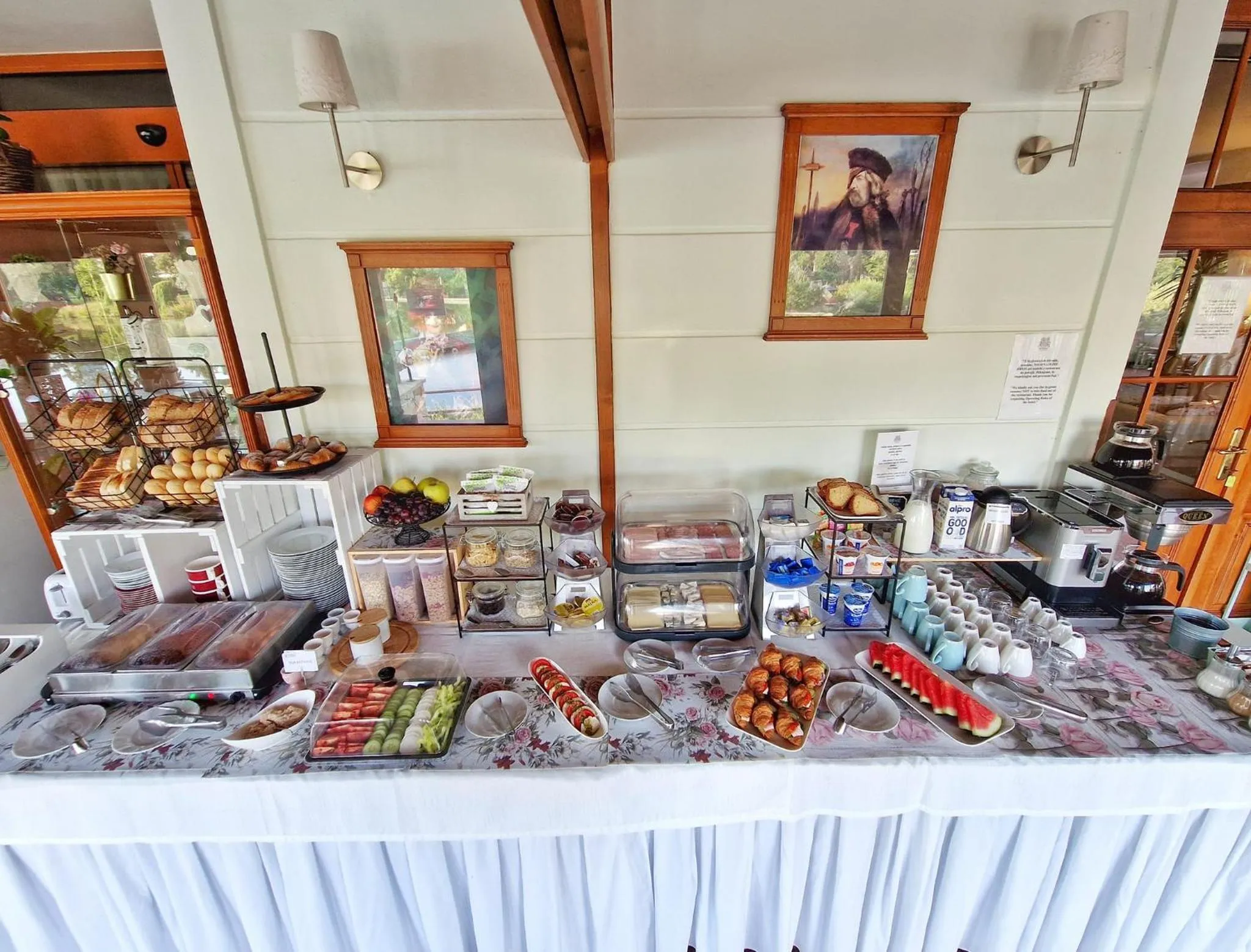 Breakfast in ROMANTIK HOTEL ELEONORA