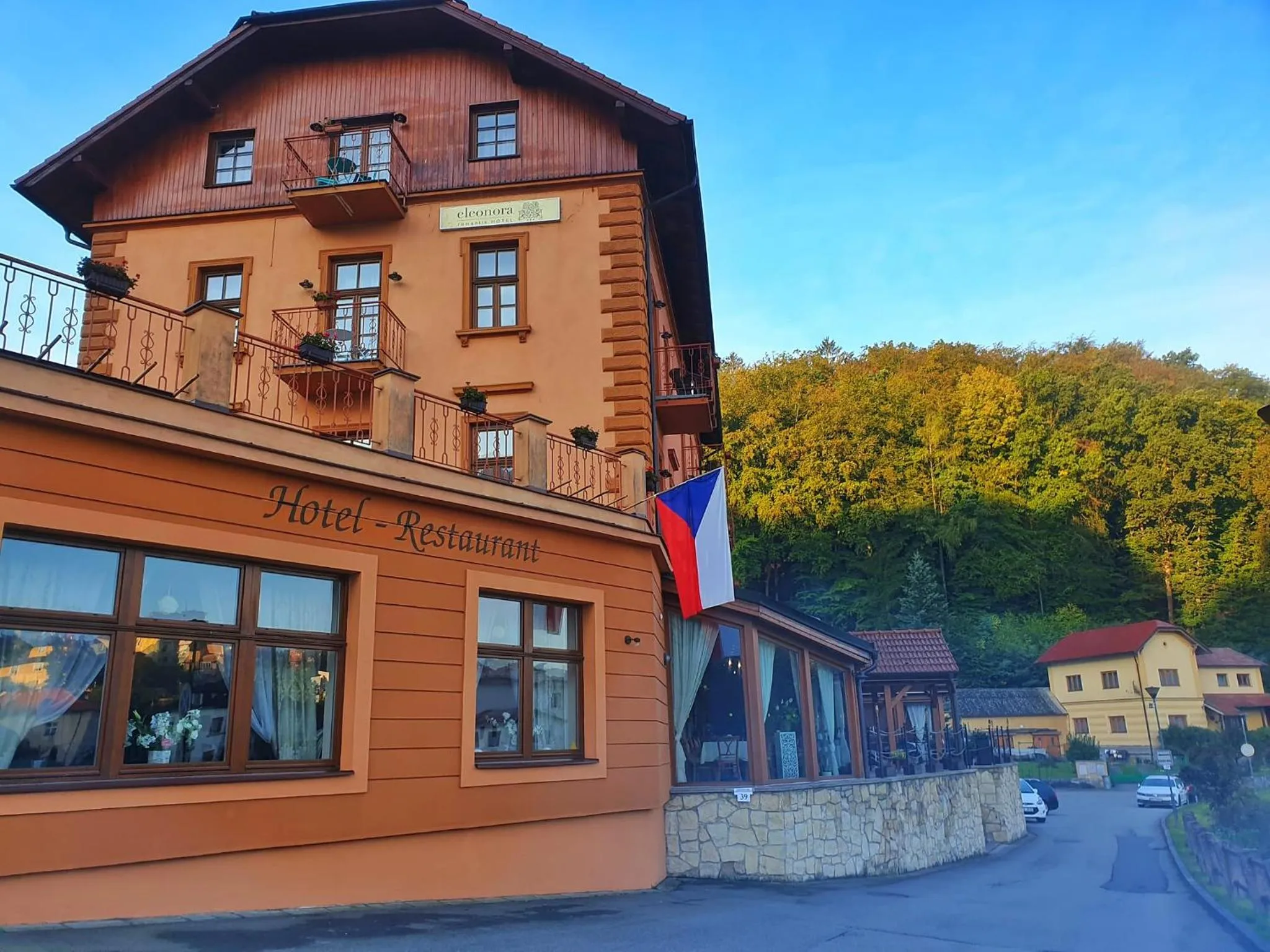 Property building in ROMANTIK HOTEL ELEONORA