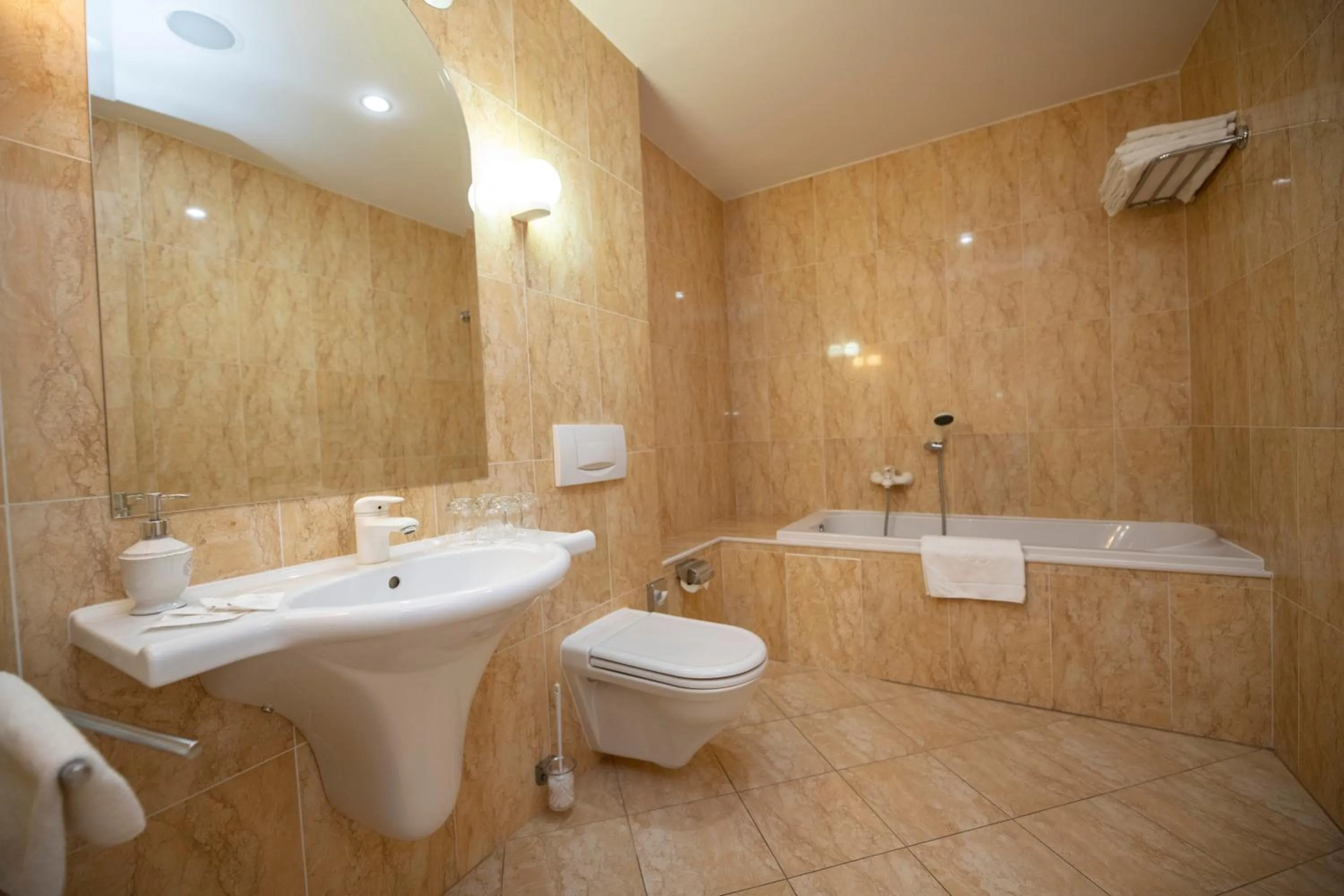 Bathroom in ROMANTIK HOTEL ELEONORA