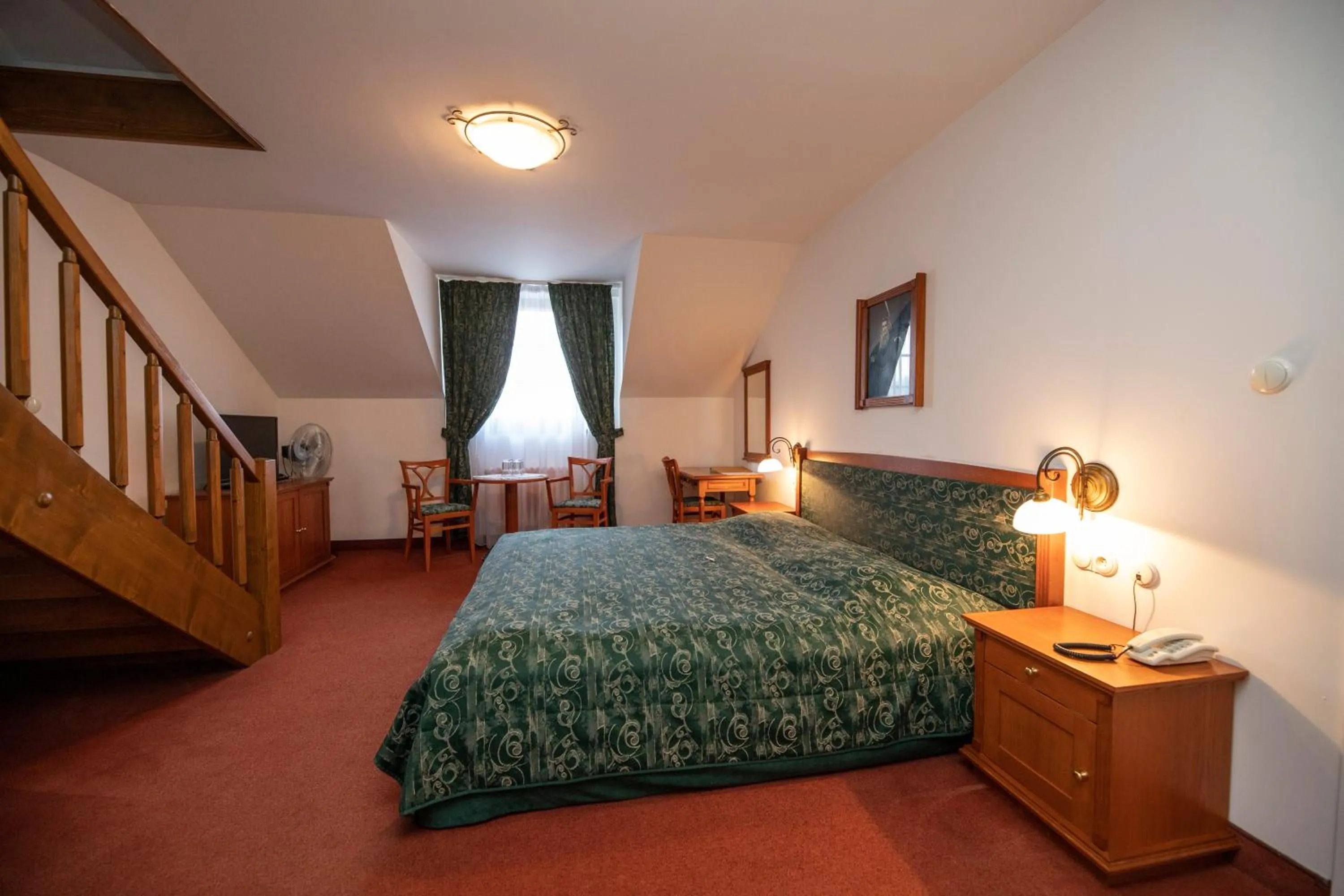 Bed in ROMANTIK HOTEL ELEONORA