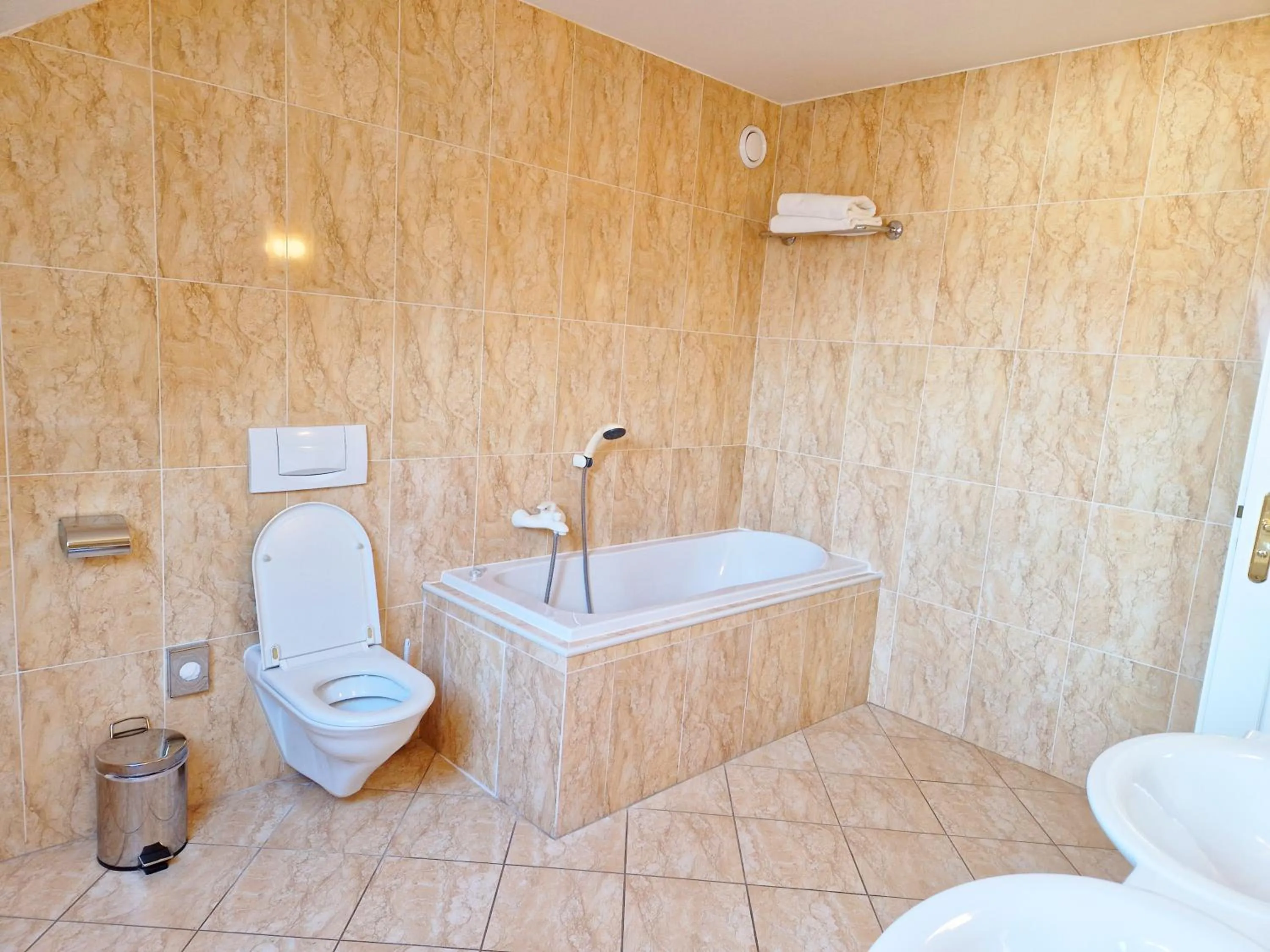 Bathroom in ROMANTIK HOTEL ELEONORA