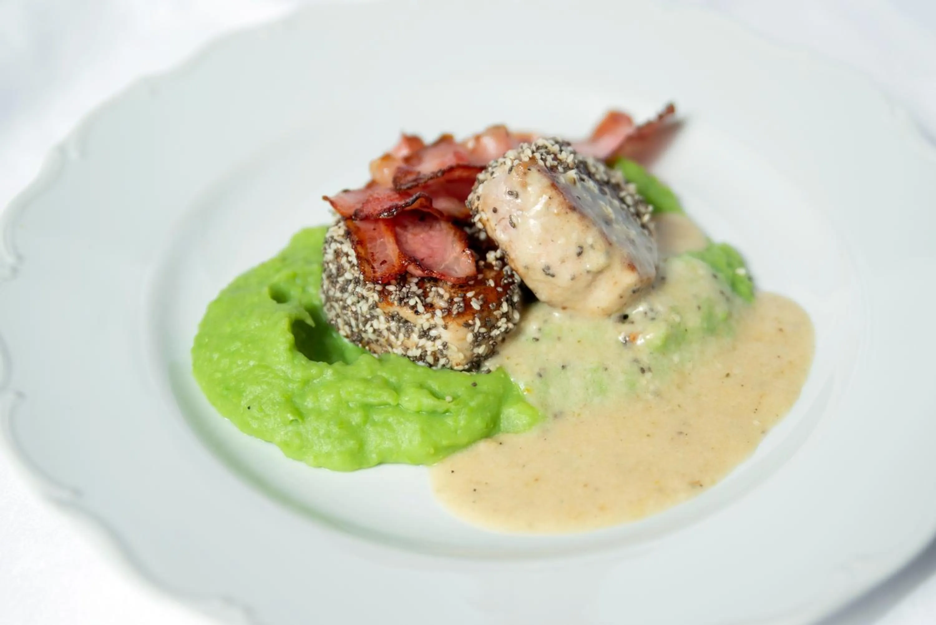 Restaurant/places to eat in ROMANTIK HOTEL ELEONORA