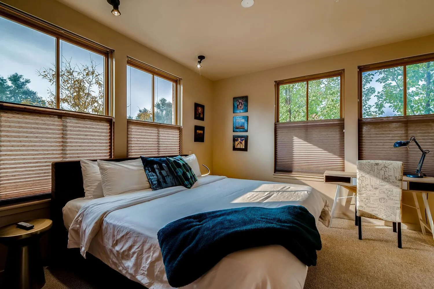Bed in Old Town Loft Oasis with Amazing Rooftop Deck!