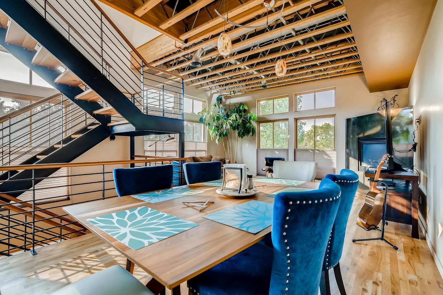 Old Town Loft Oasis with Amazing Rooftop Deck!