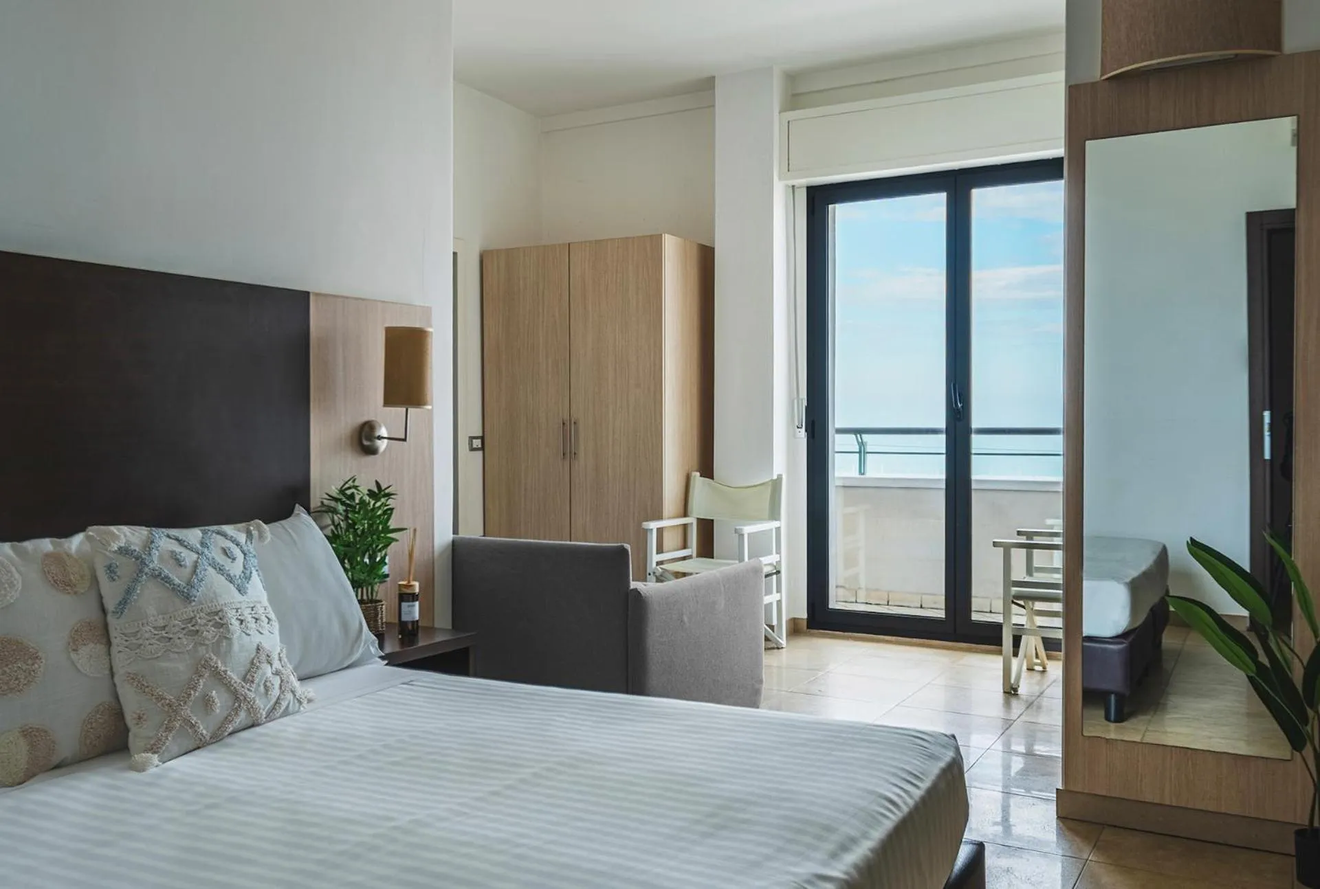 Bed in Hotel Acropolis