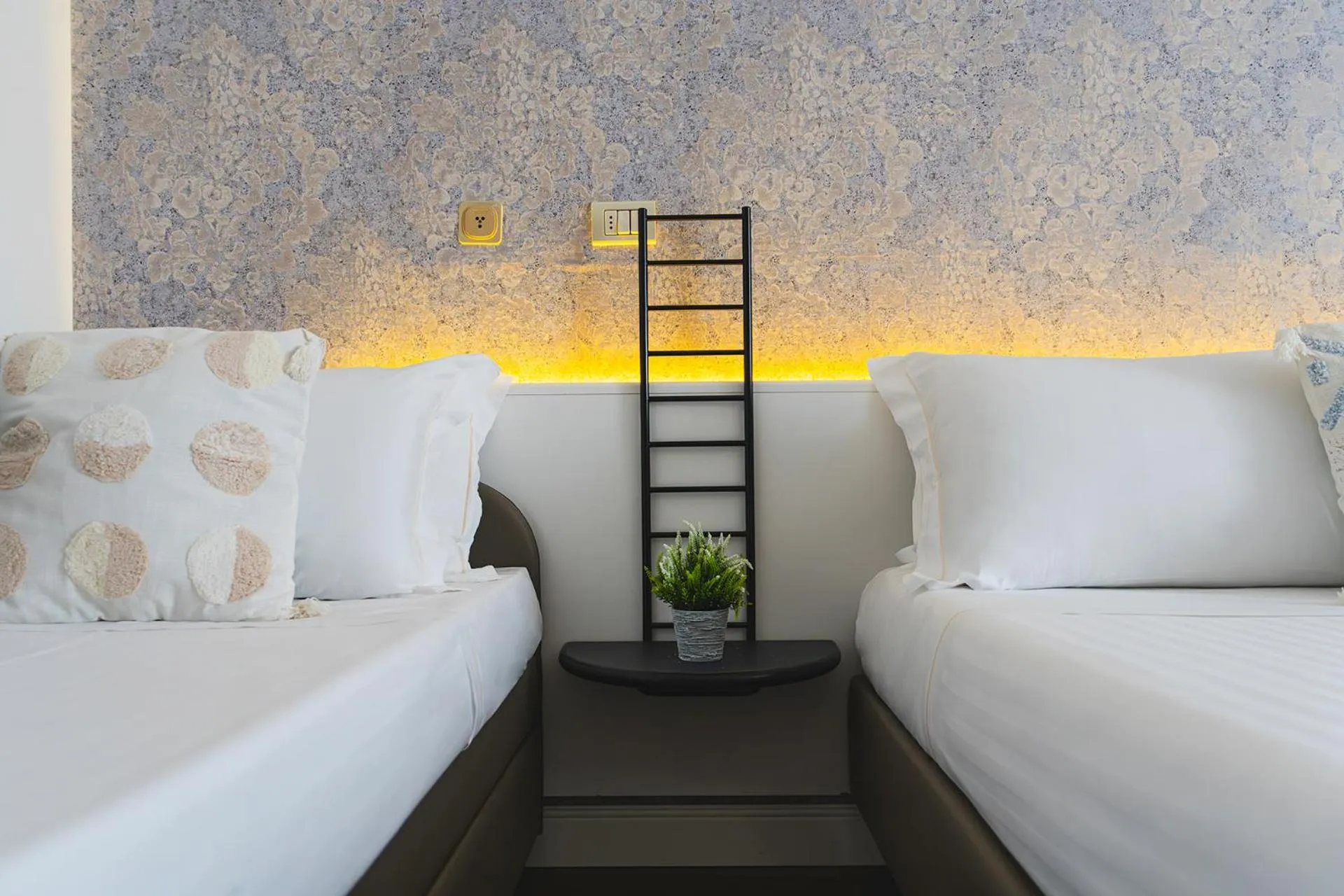 Bed in Hotel Acropolis