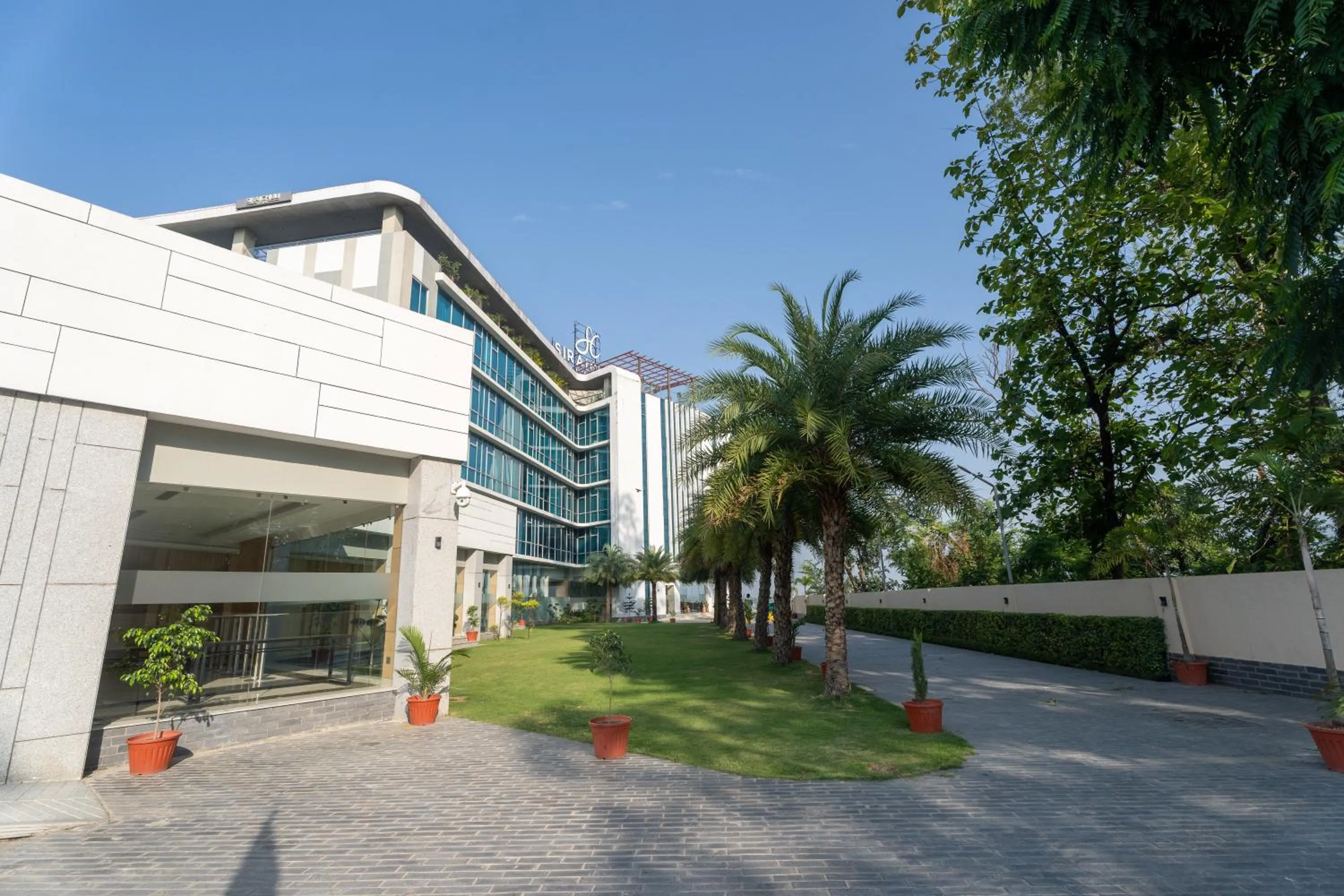 Property building in Hotel Siraichuli