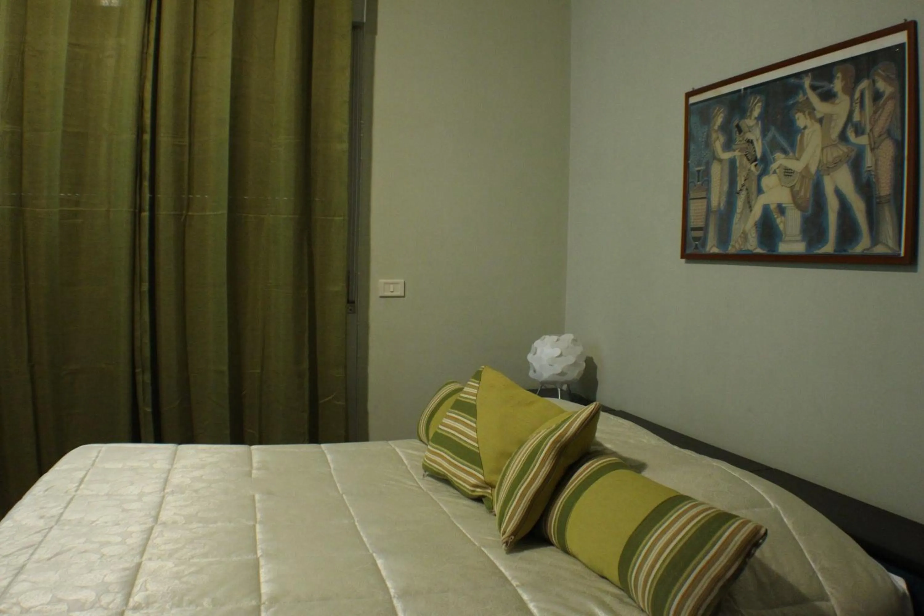 Photo of the whole room, Bed in San Nicolò House