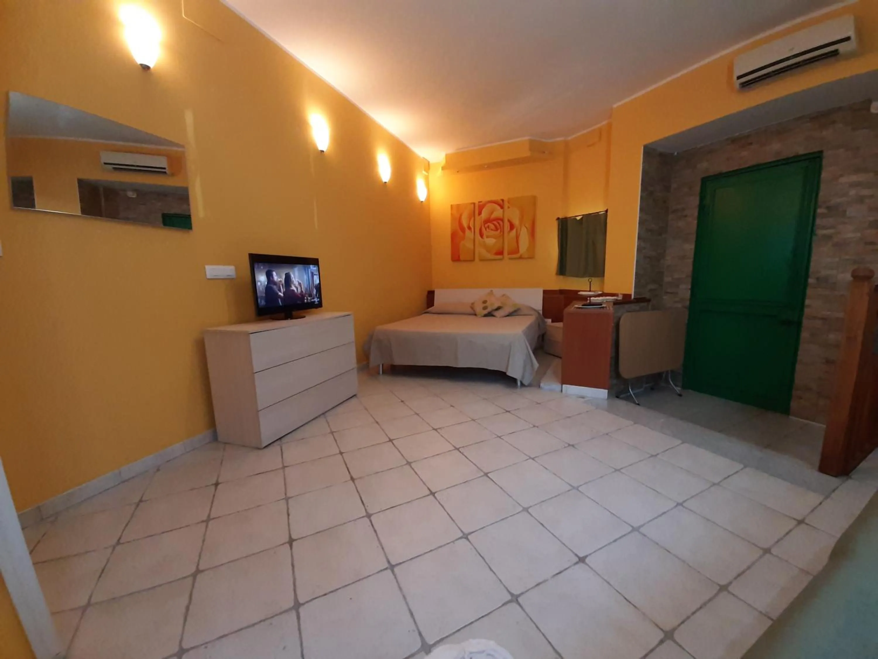 Living room, Bed in San Nicolò House