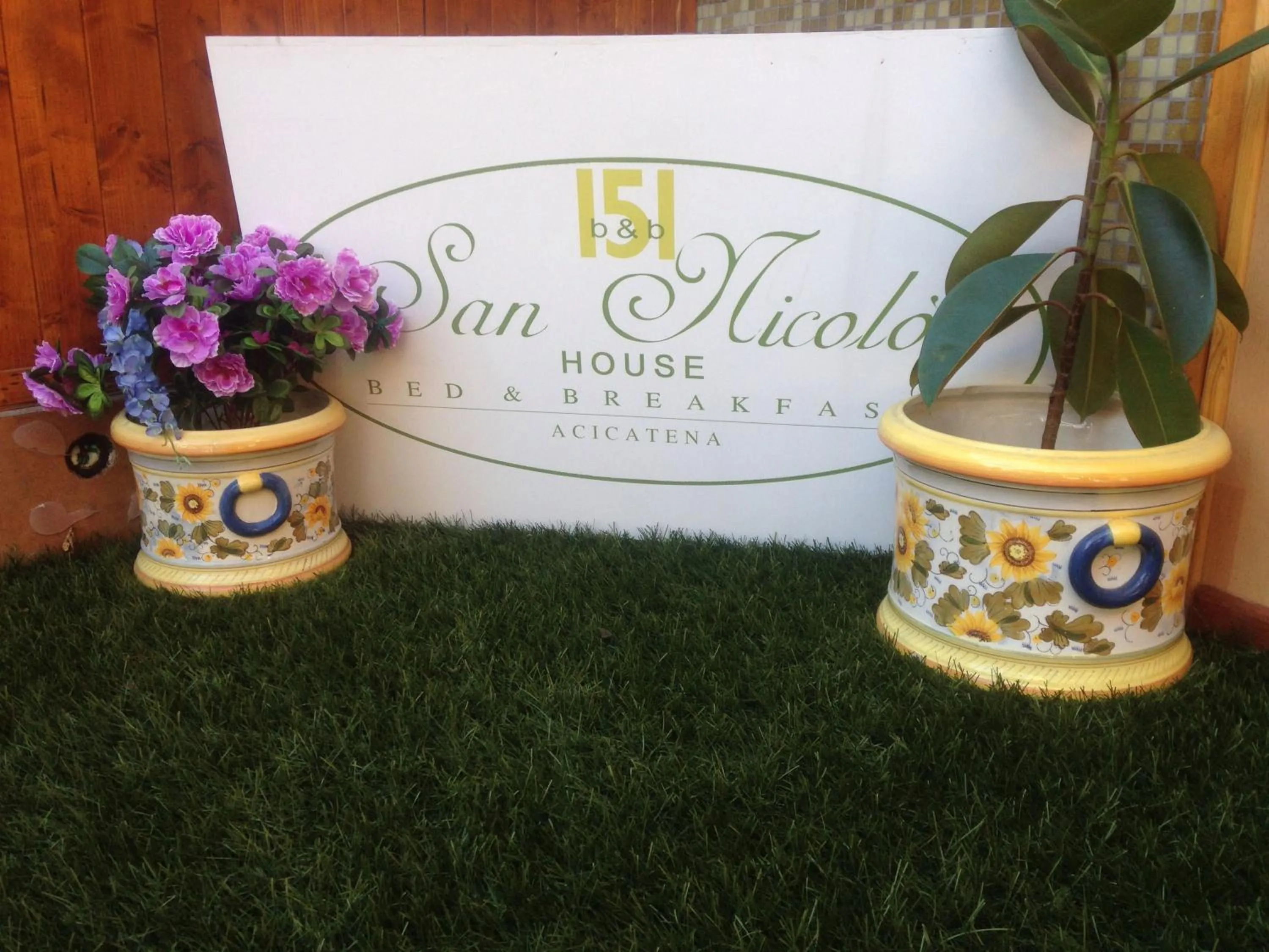 Garden, Property Logo/Sign in San Nicolò House