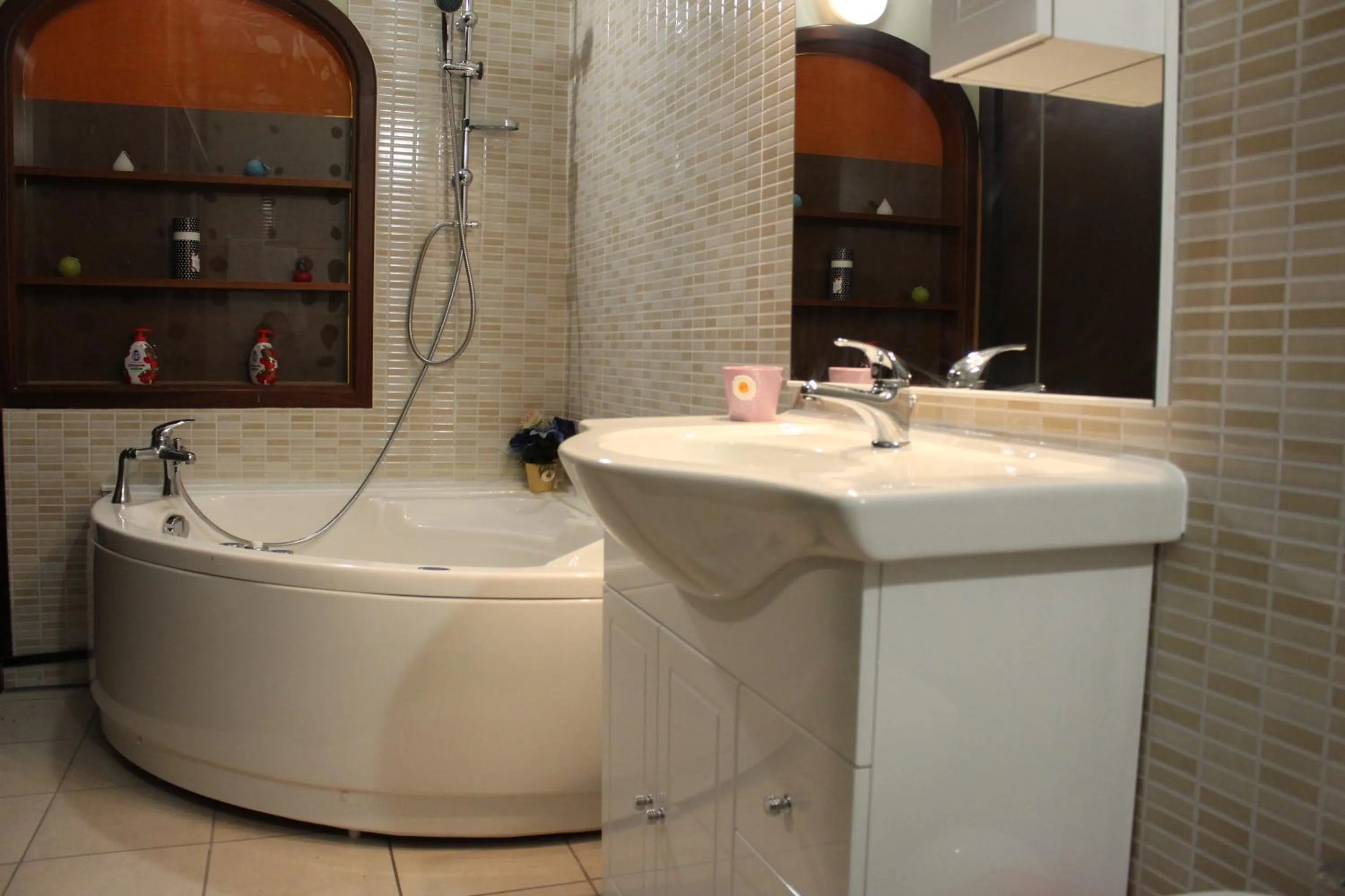 Bathroom in San Nicolò House