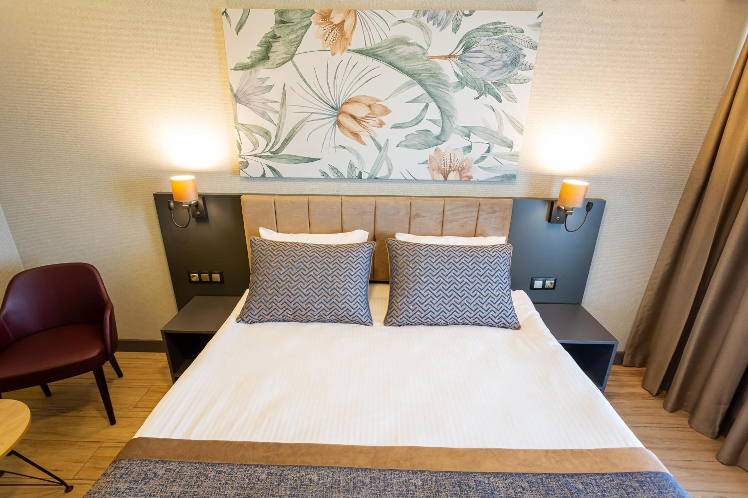 Photo of the whole room, Bed in Levor Hotel