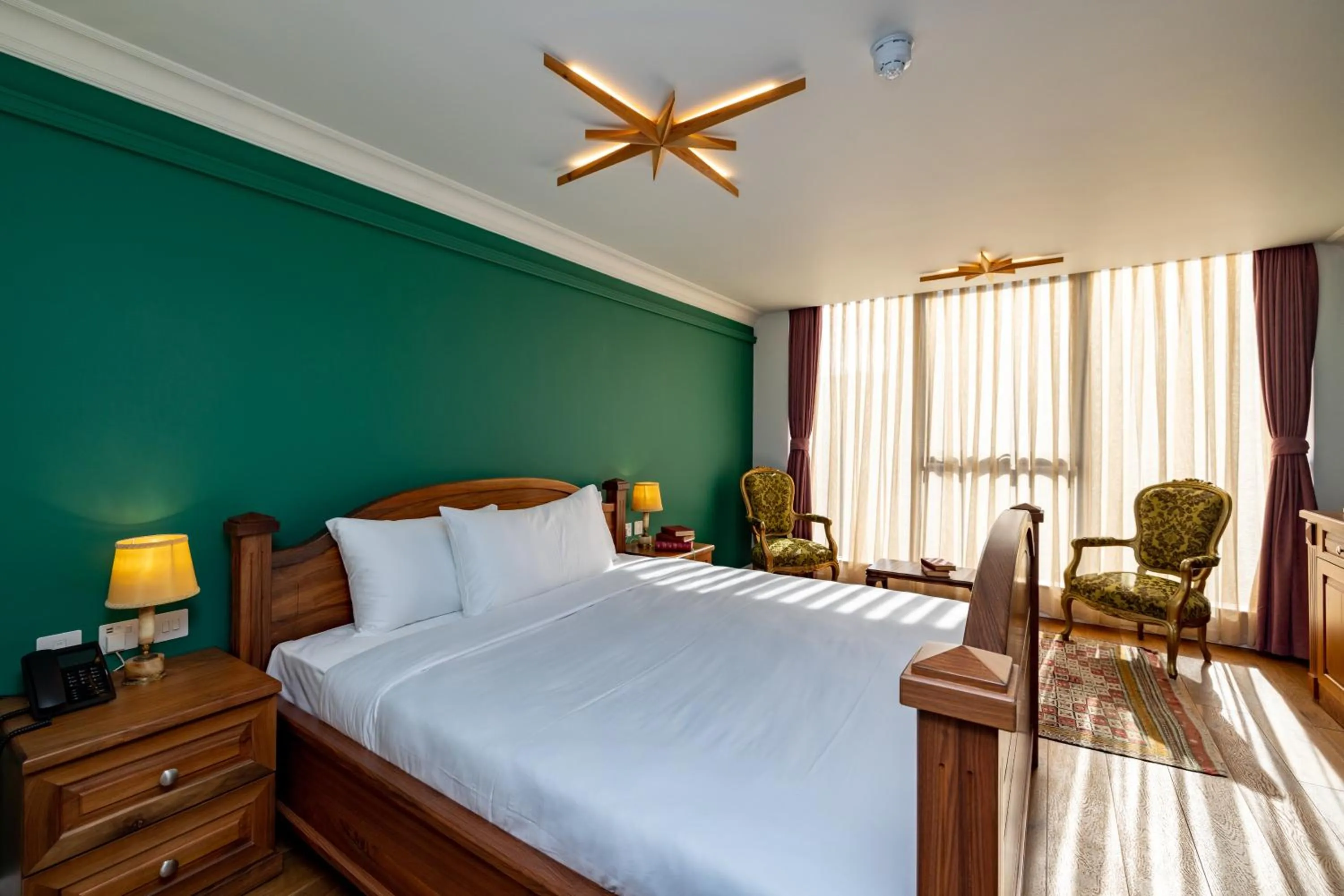 Bed in Limehouse Library Hotel