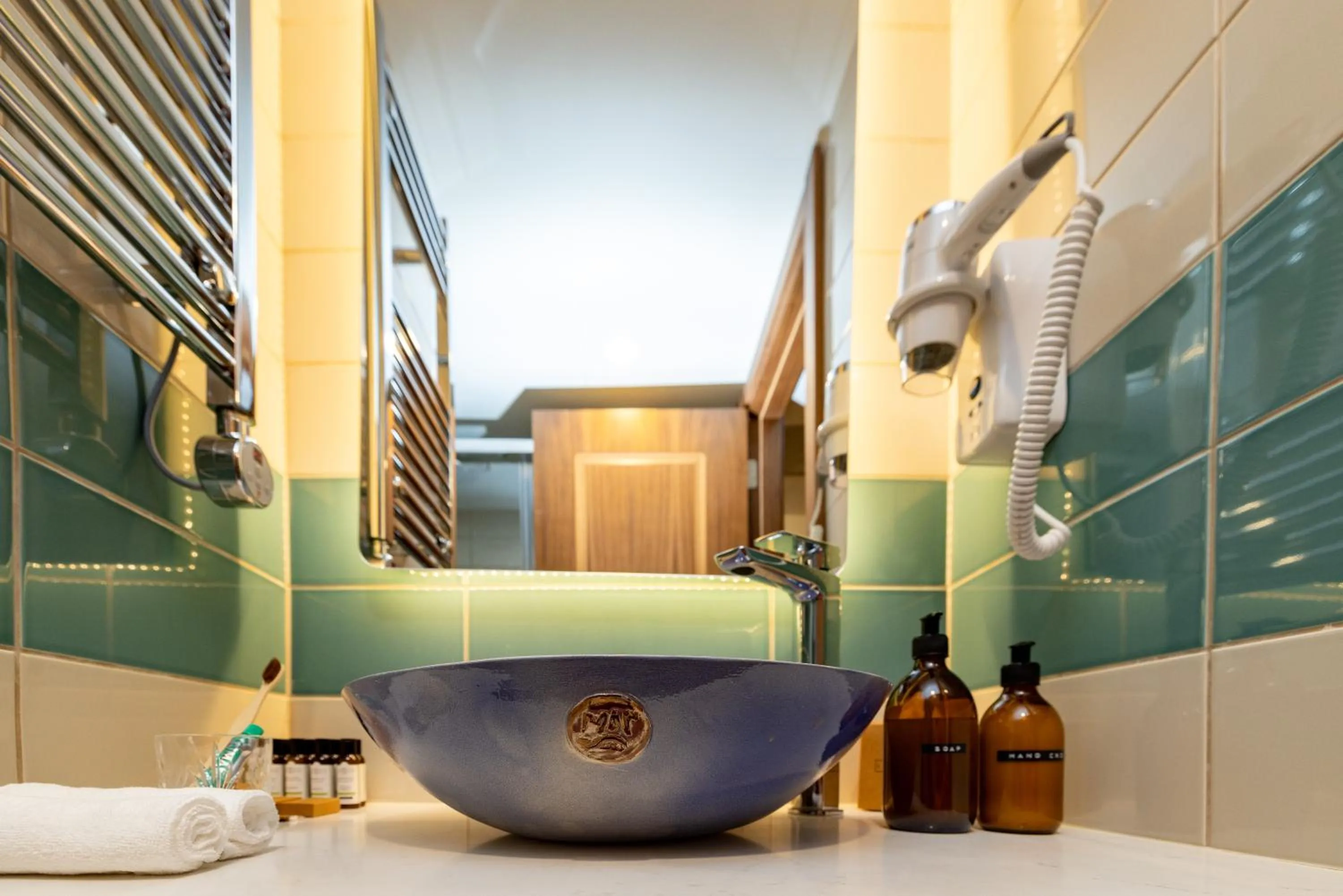 Limehouse Library Hotel