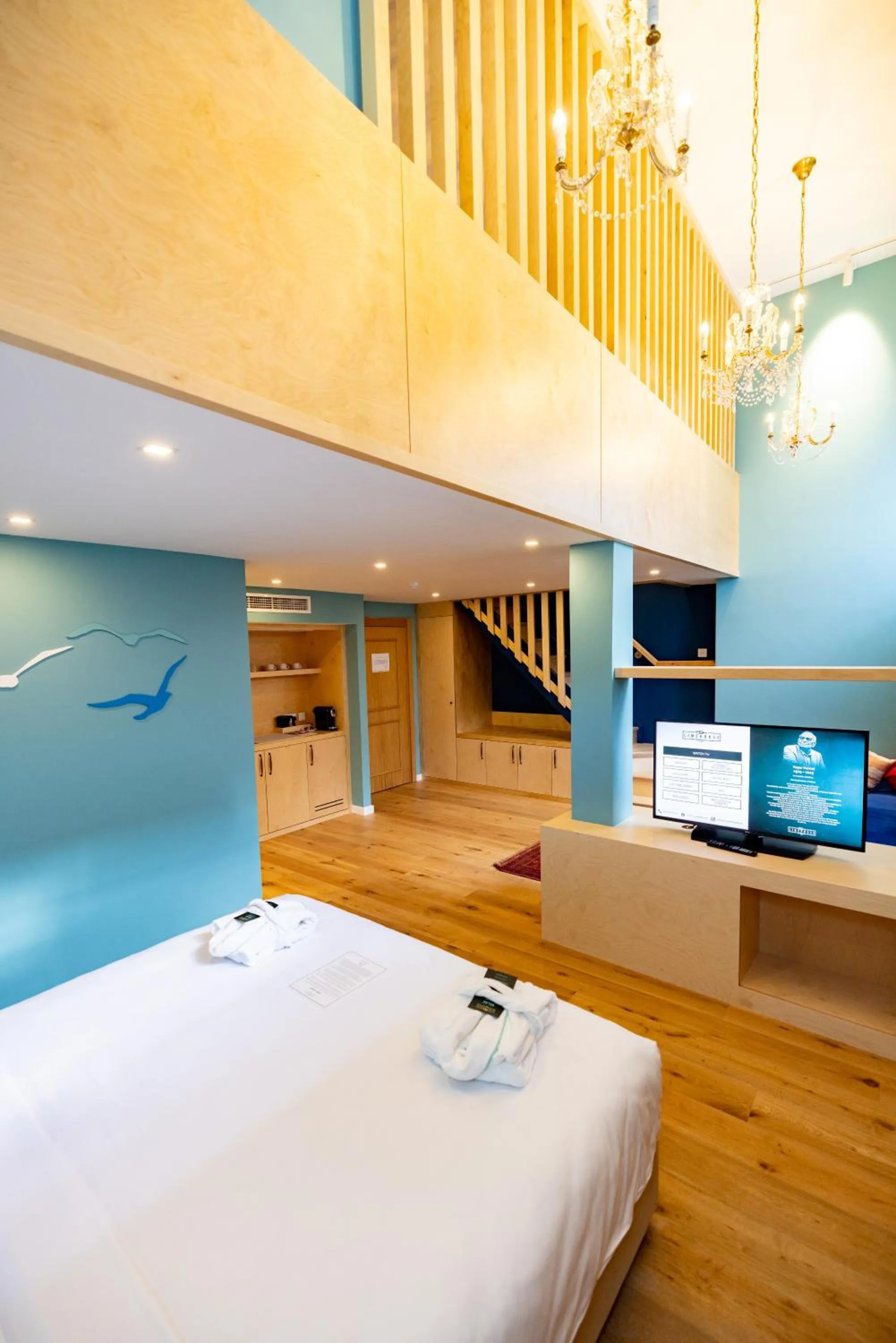 Bed in Limehouse Library Hotel