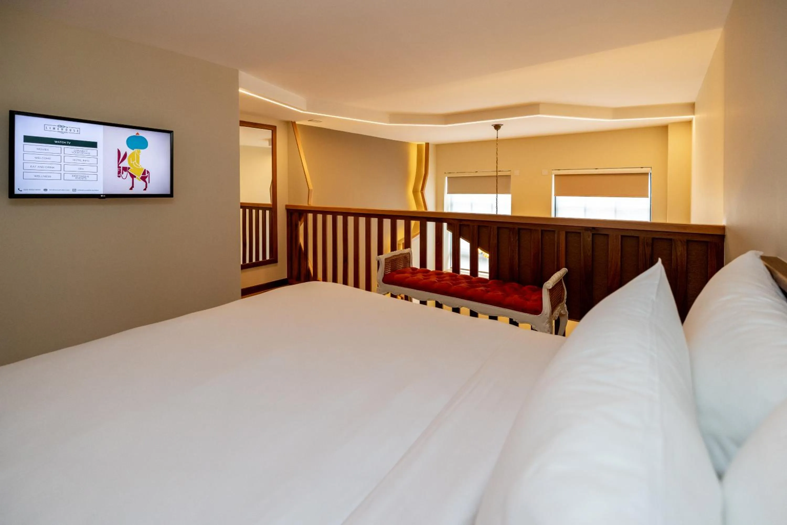 Bed in Limehouse Library Hotel