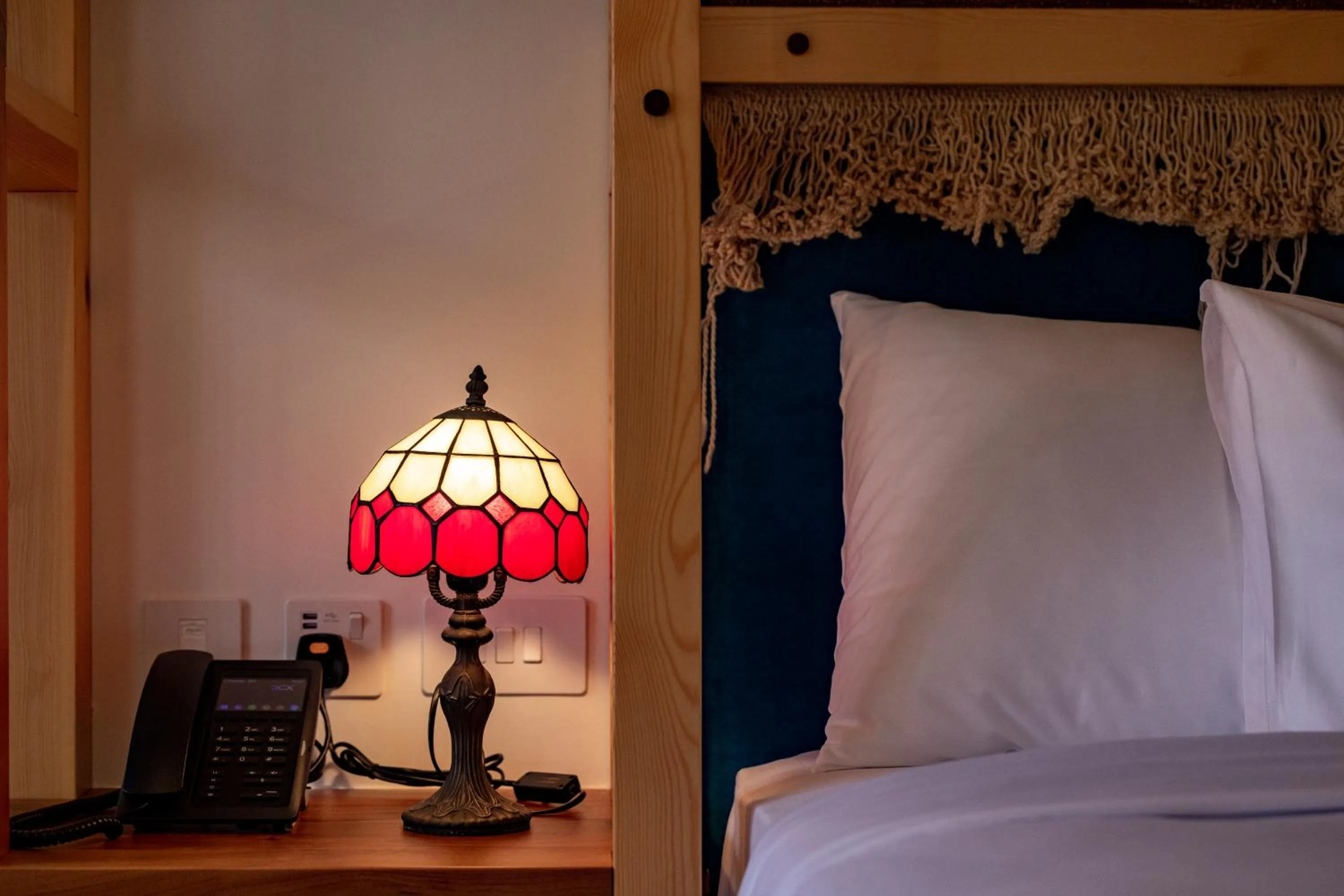 Bed in Limehouse Library Hotel