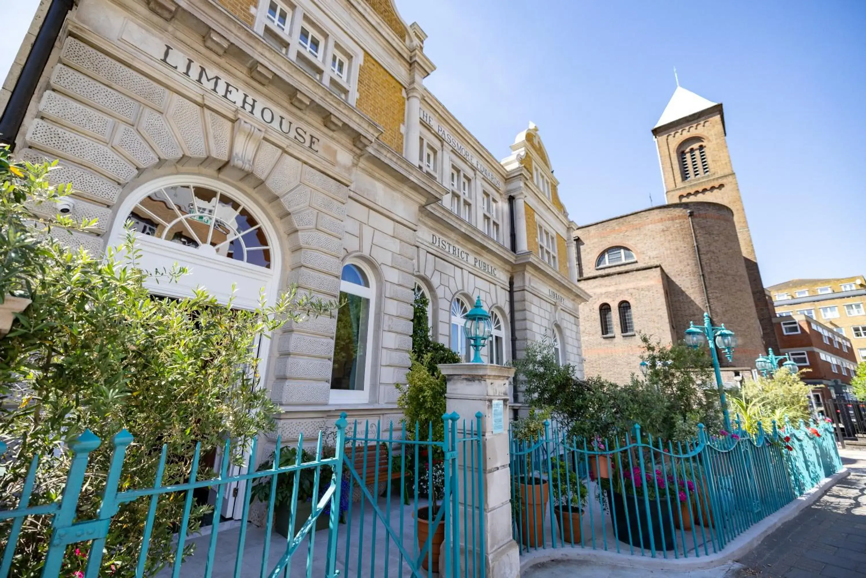 Property building in Limehouse Library Hotel Property building in Limehouse Library Hotel