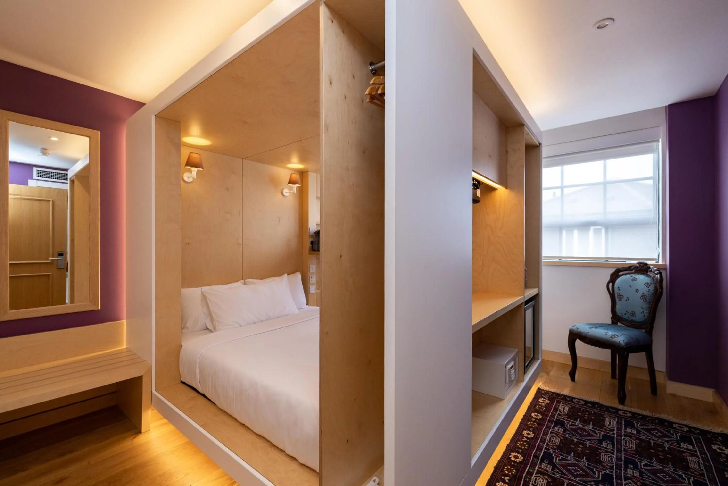 Bed in Limehouse Library Hotel