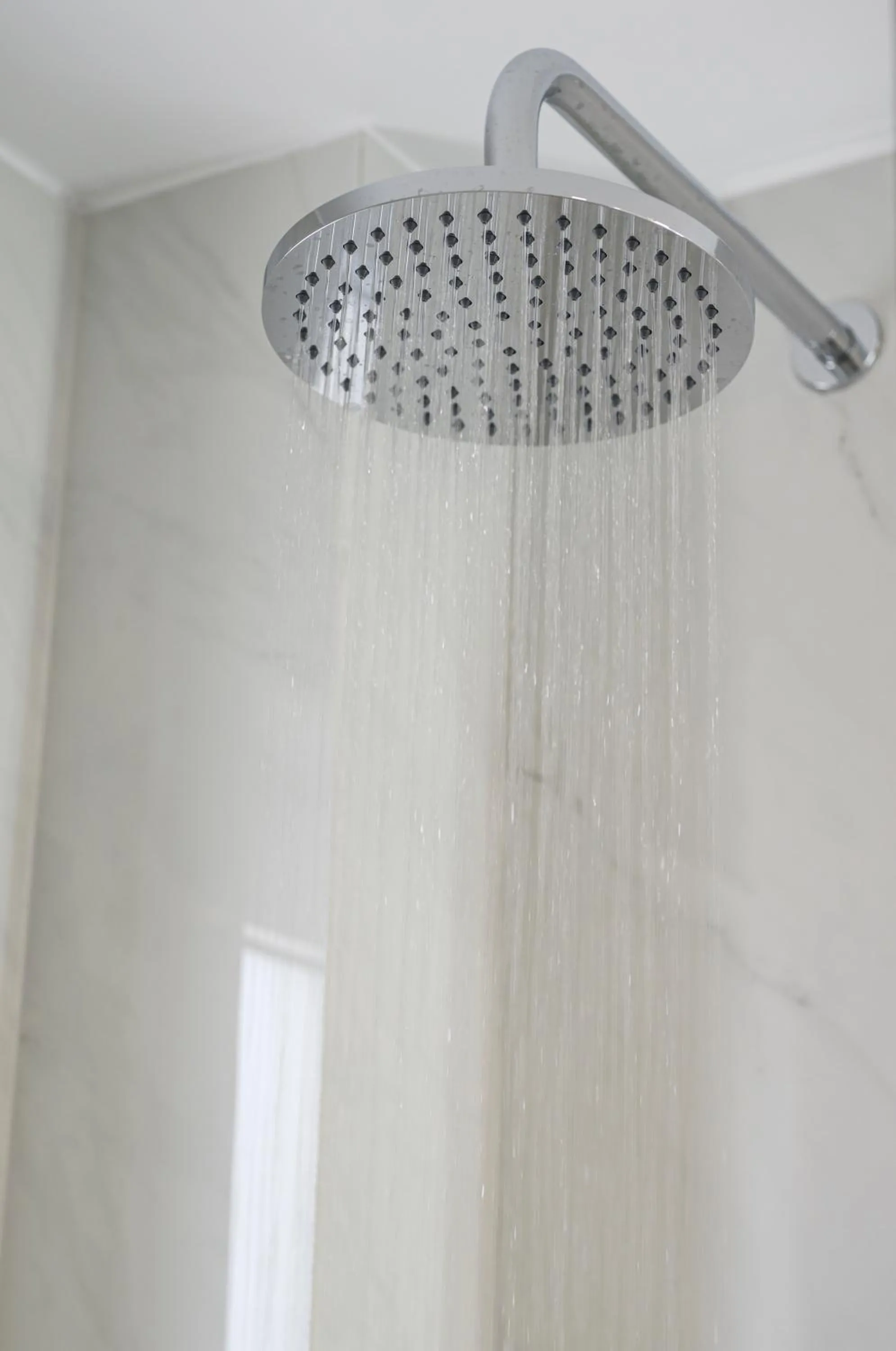 Shower in Kristall Suites