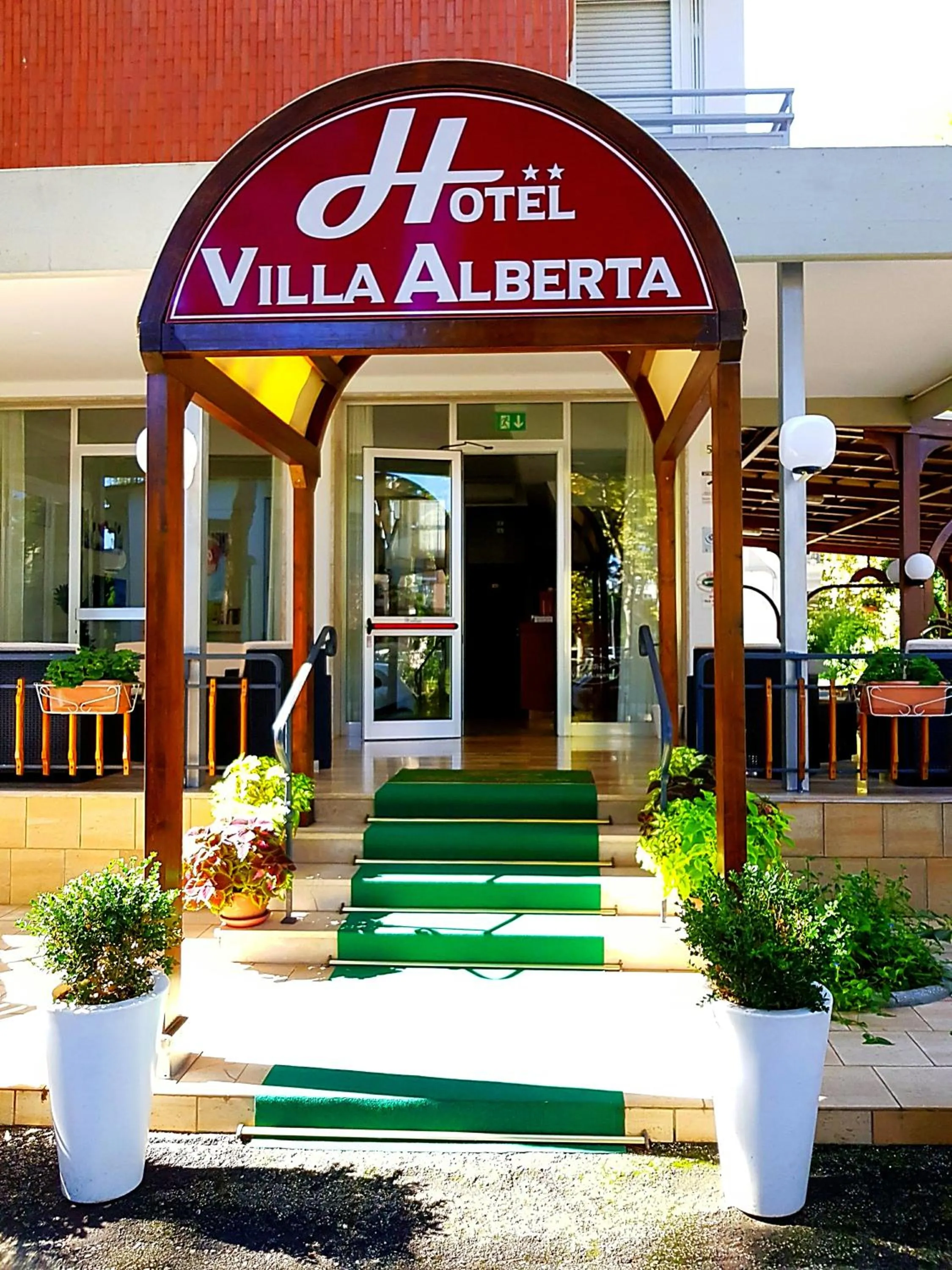 Facade/entrance in Hotel Villa Alberta B&B
