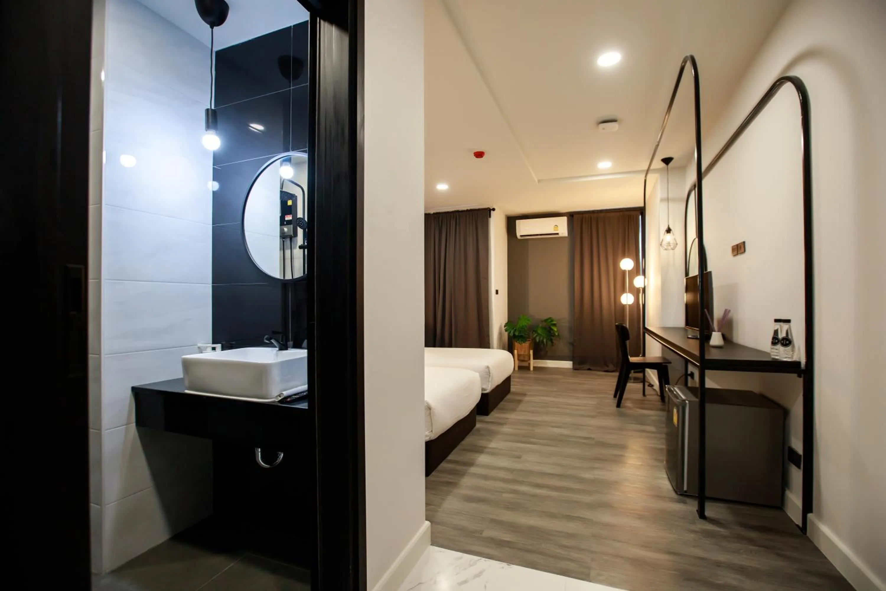 Bed in SR Grand Hotel Chiangmai