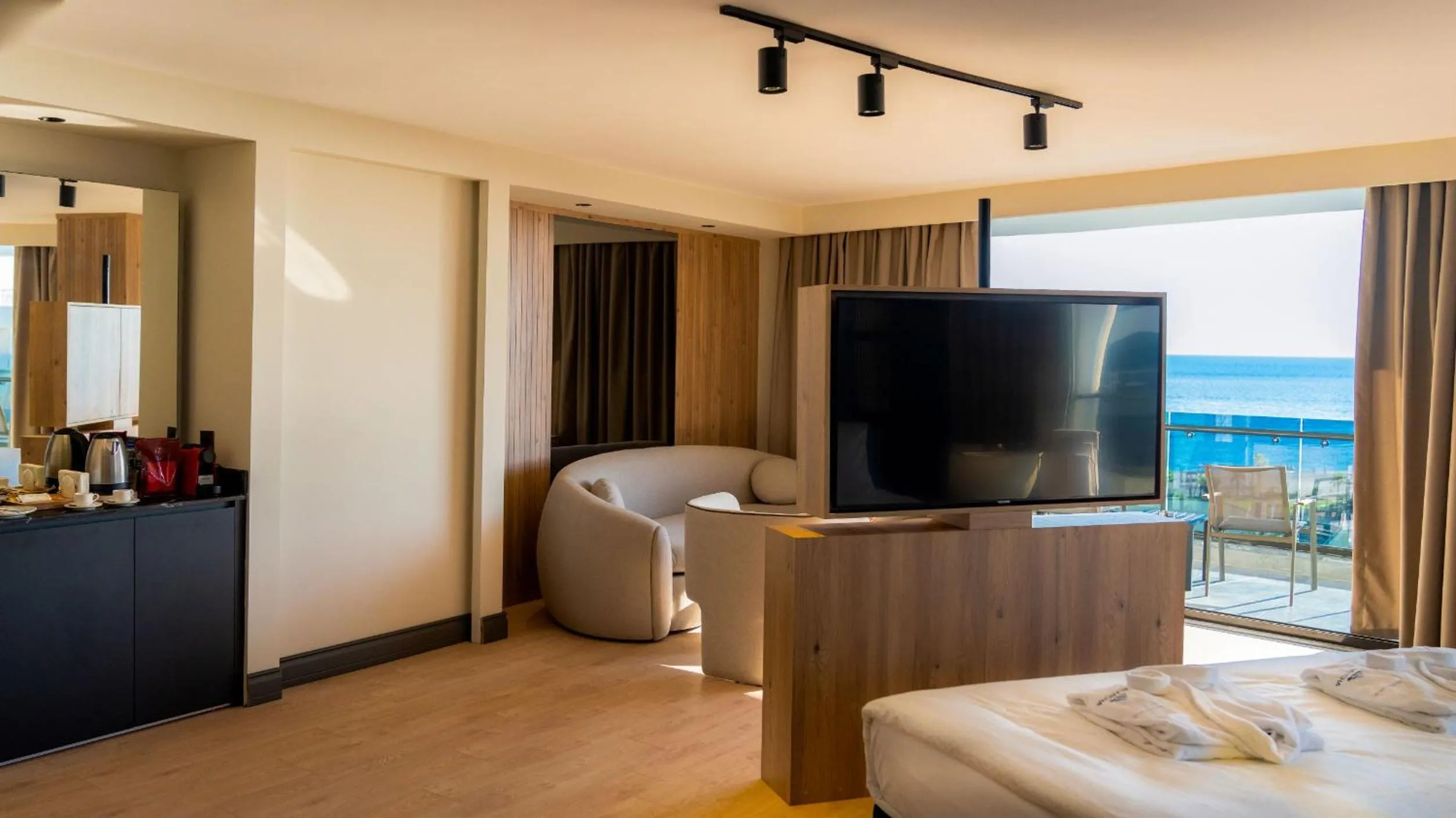 TV and multimedia, Bed in Alarcha Hotels & Resort - All Inclusive