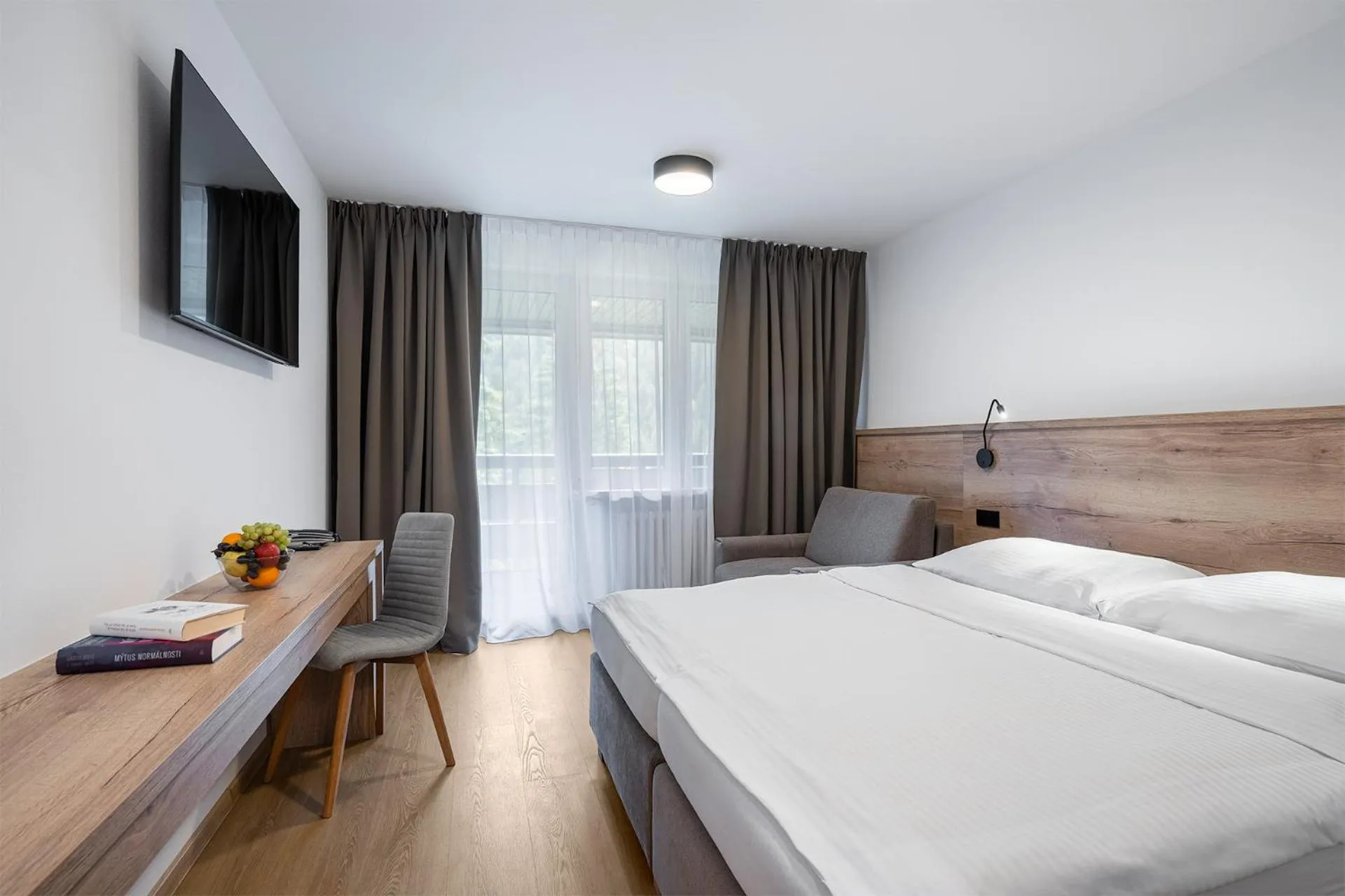 Balcony/Terrace, Bed in Wellness Hotel Repiska