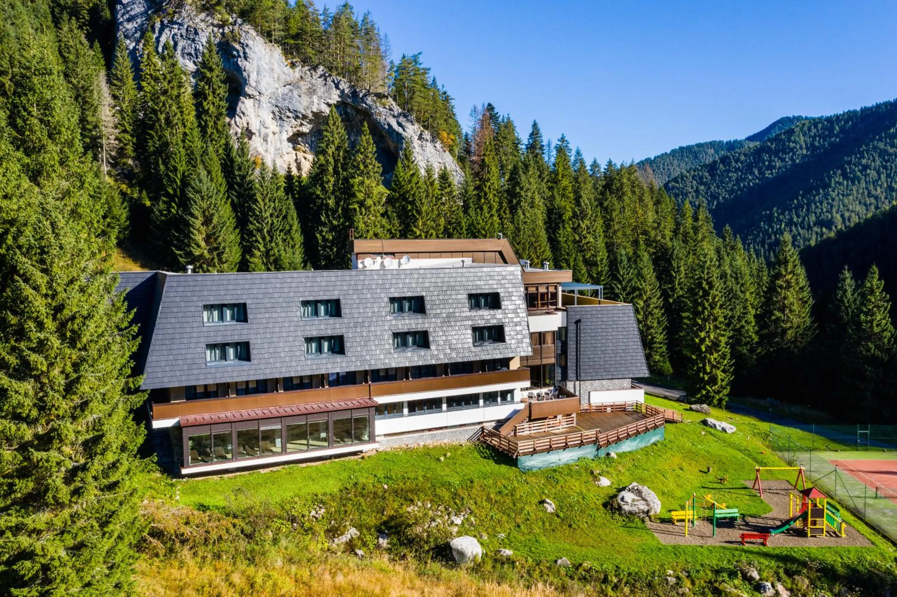 Property building in Wellness Hotel Repiska