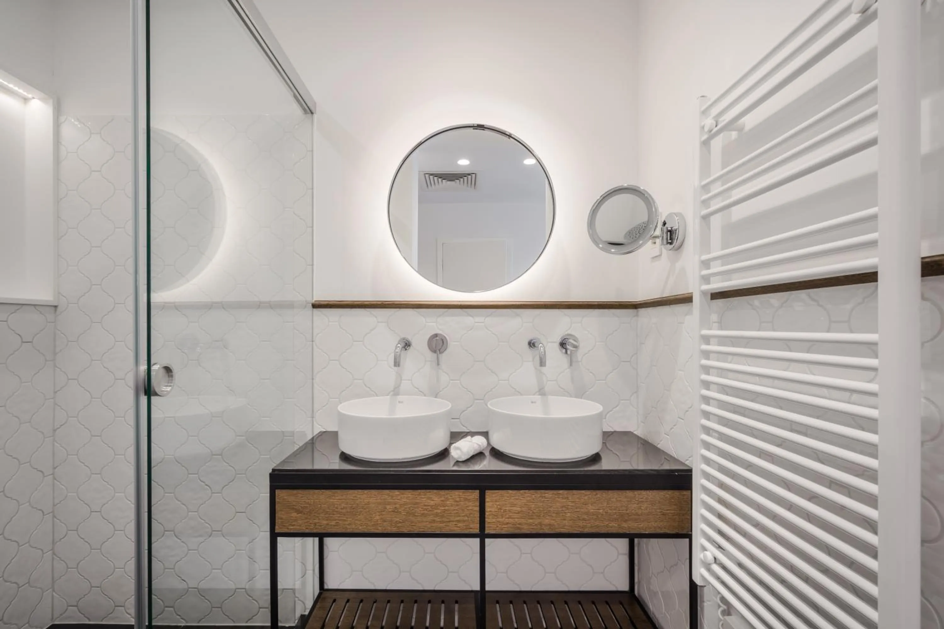 Bathroom in Budapest Eye- Boutique Suites, by BQA
