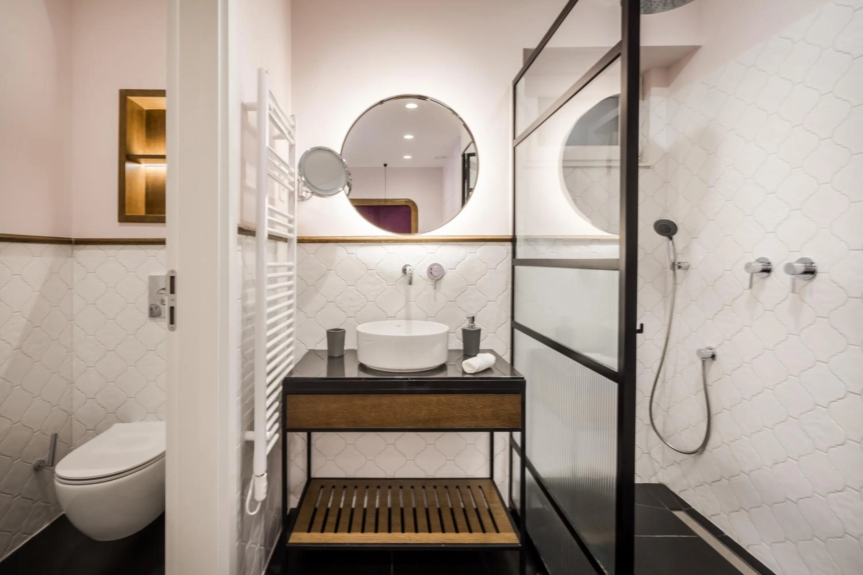 Bathroom in Budapest Eye- Boutique Suites, by BQA