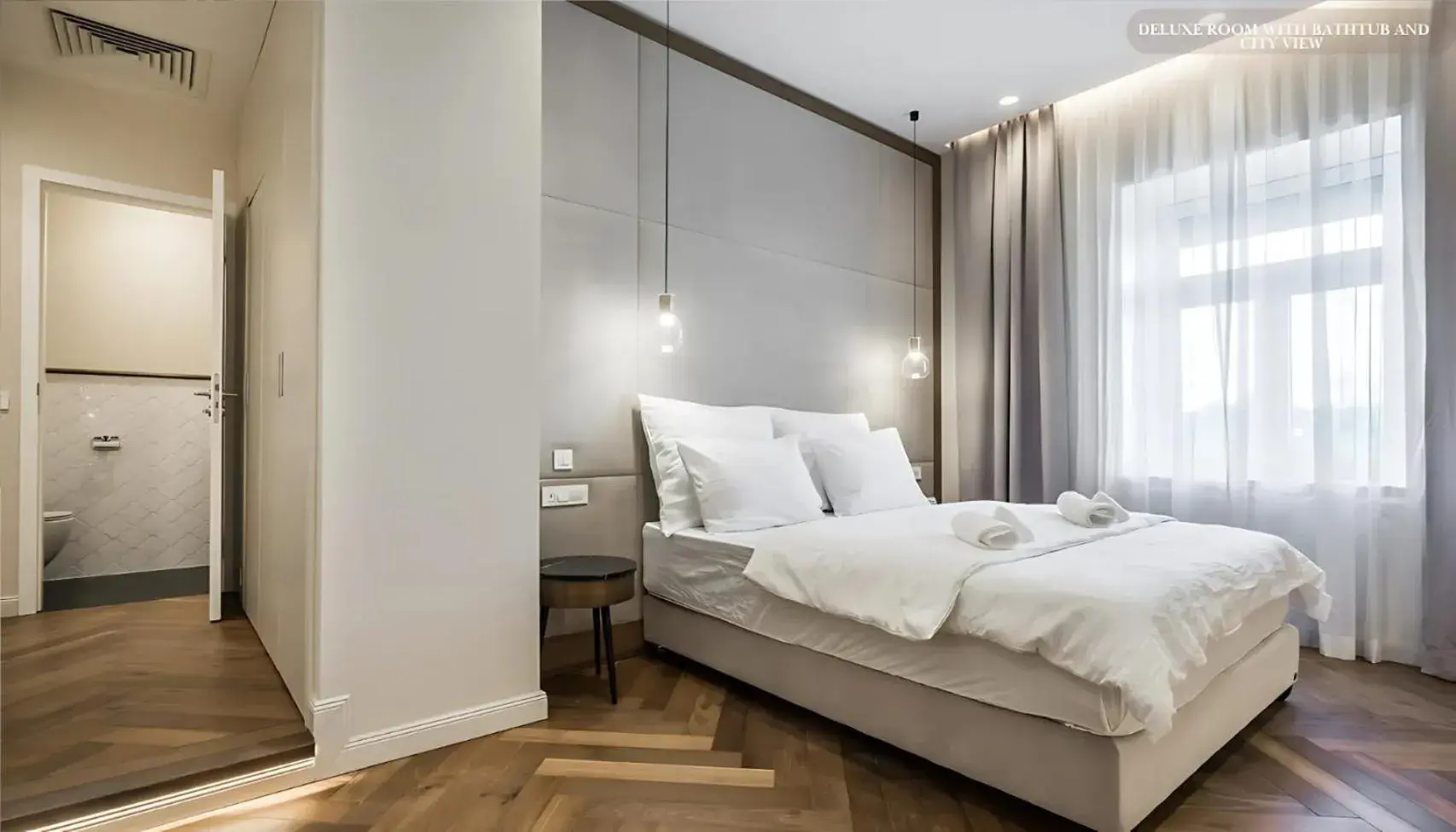 Deluxe Double Room with Bath in Budapest Eye- Boutique Suites, by BQA Deluxe Double Room with Bath in Budapest Eye- Boutique Suites, by BQA
