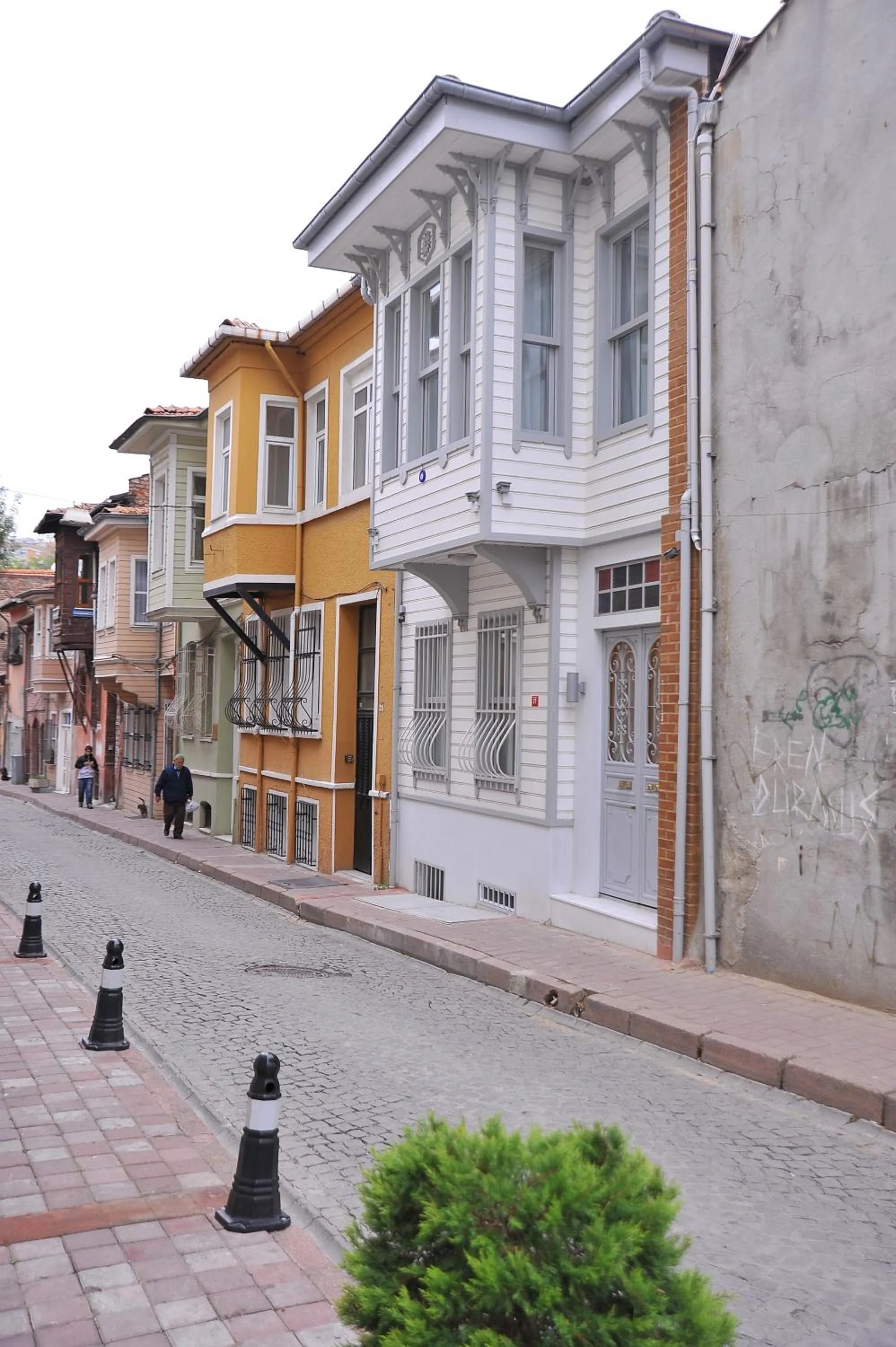 Facade/entrance in Dualis Hotel