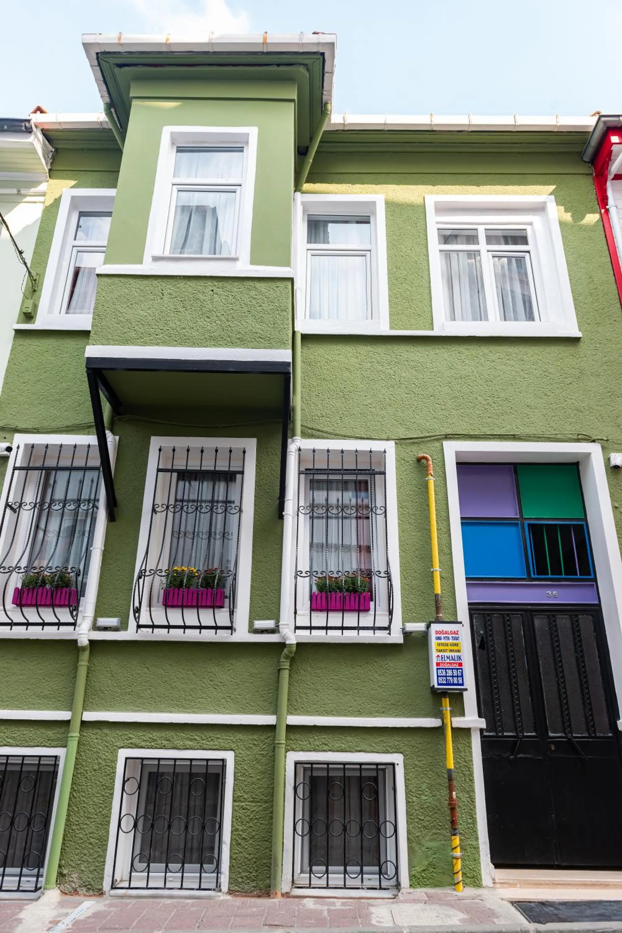 Property building in Dualis Hotel