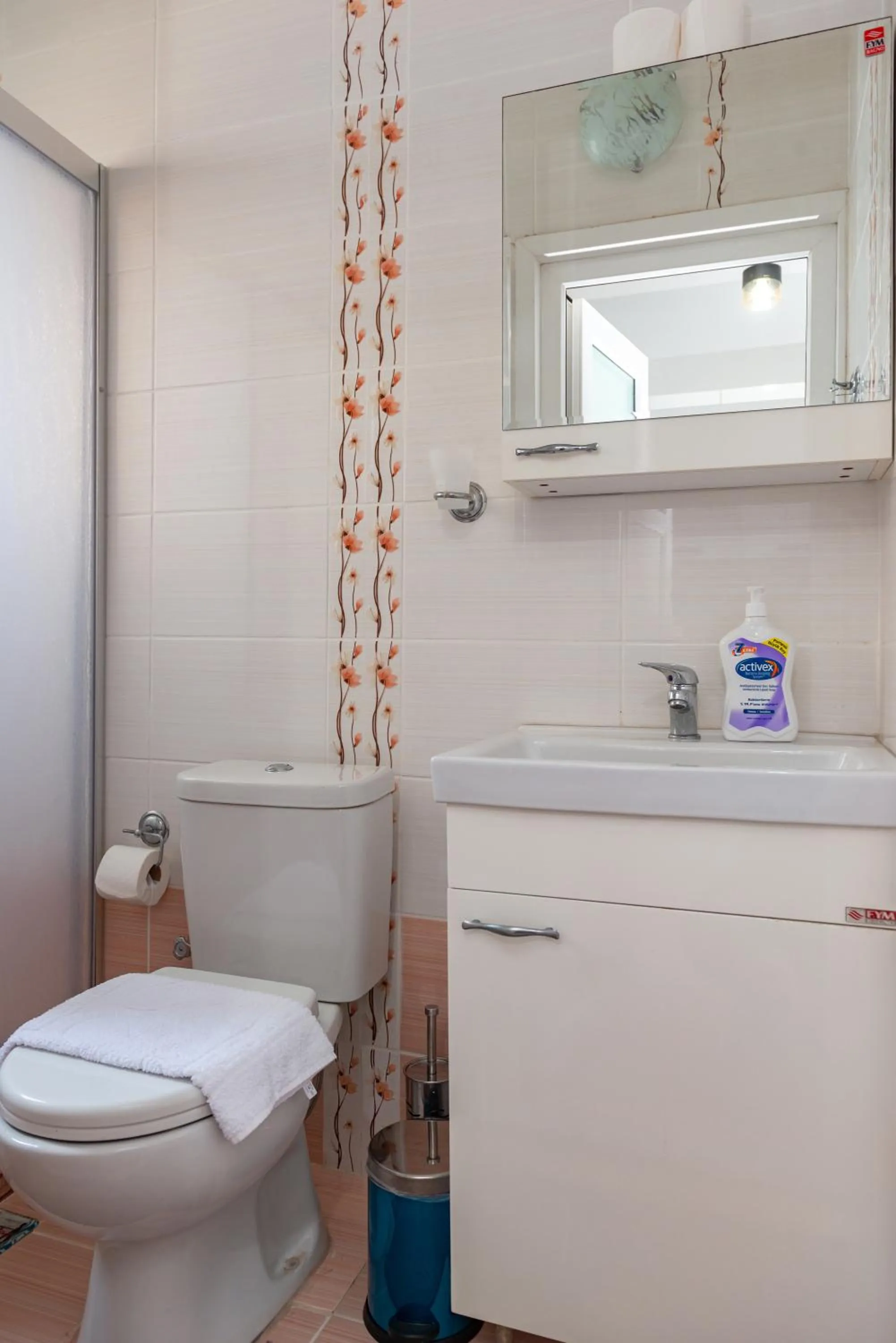 Bathroom in Dualis Hotel