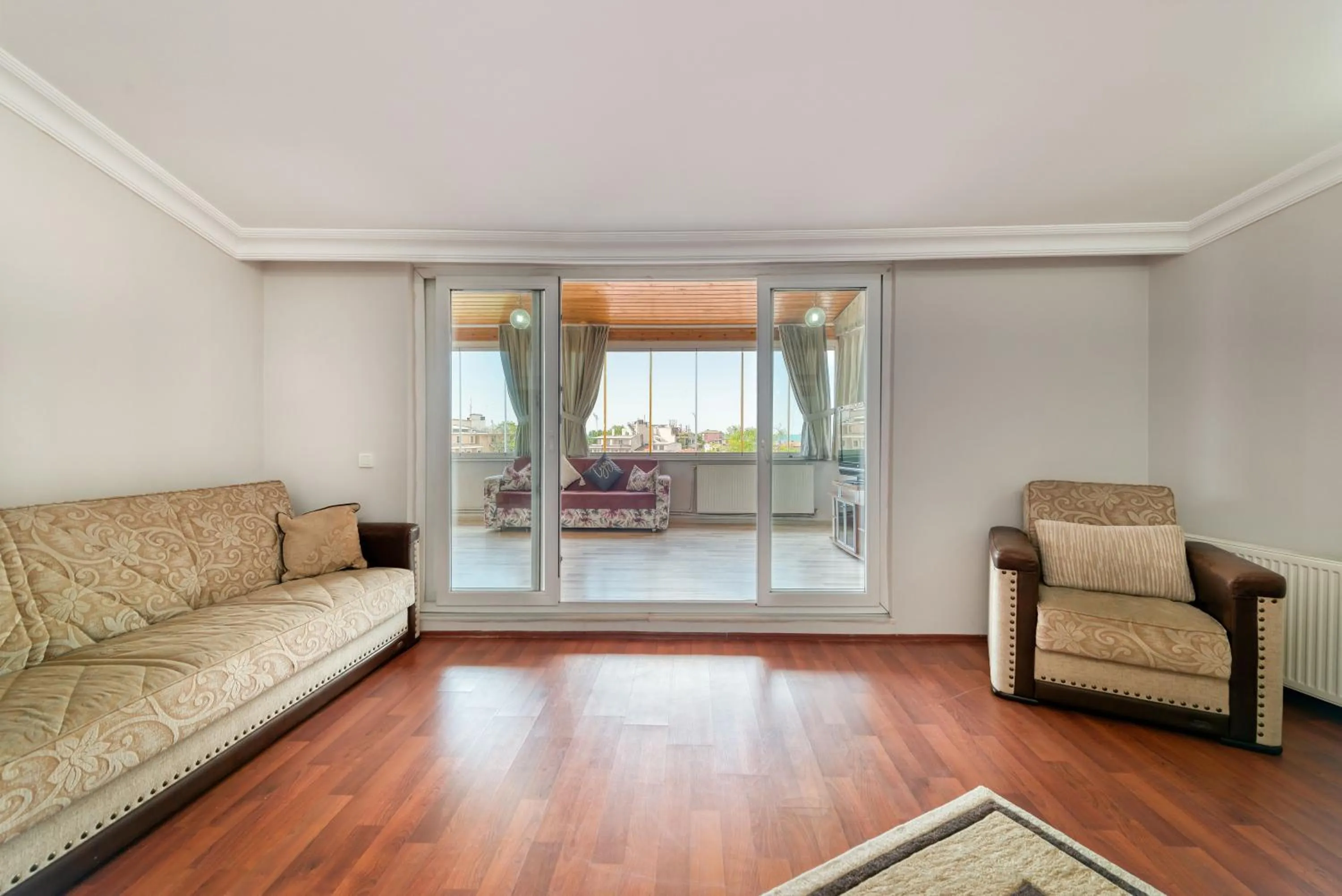 Living room in Dualis Hotel