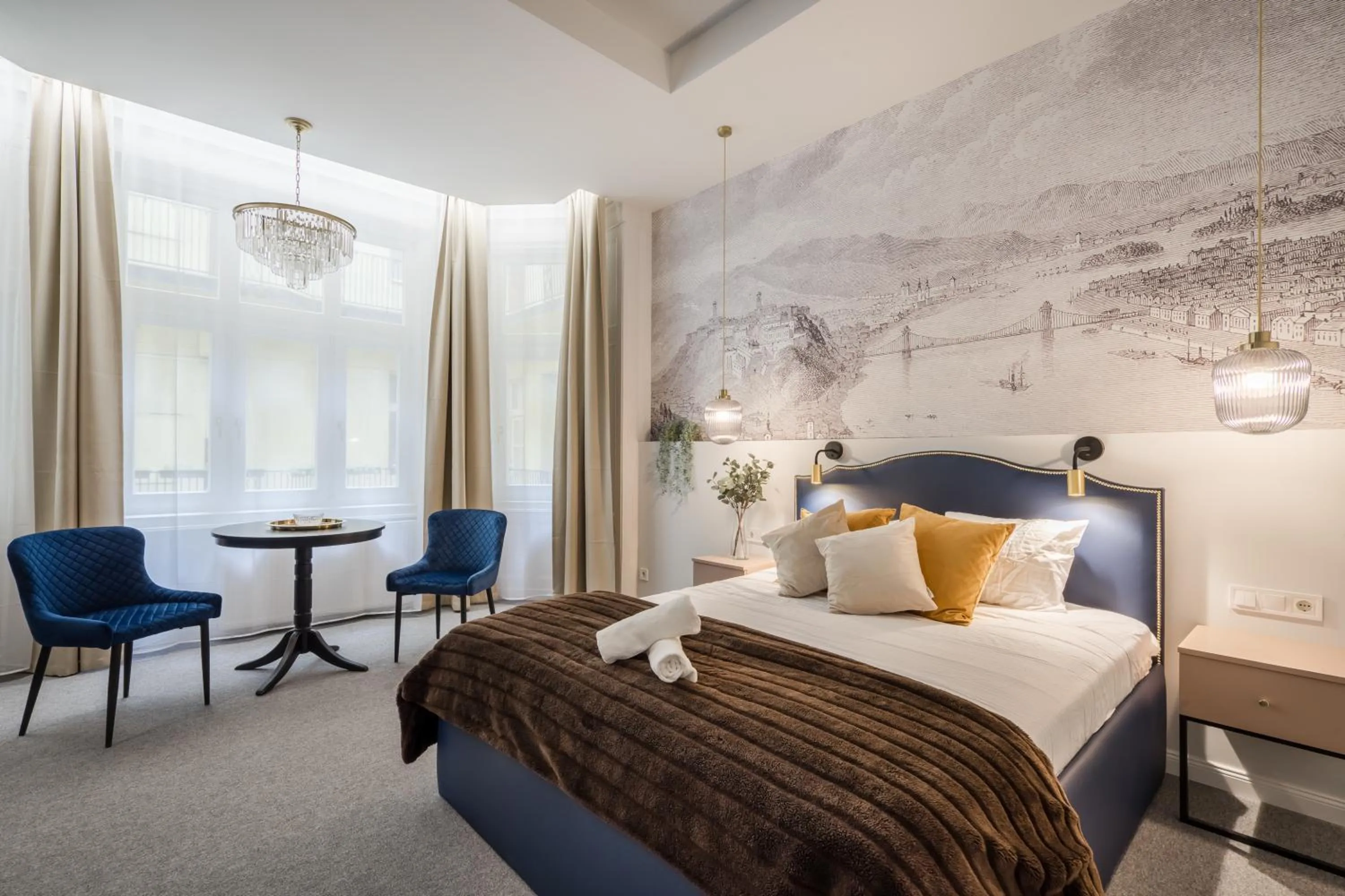 Bed in Astoria Boutique Suites- Best Location by BQA