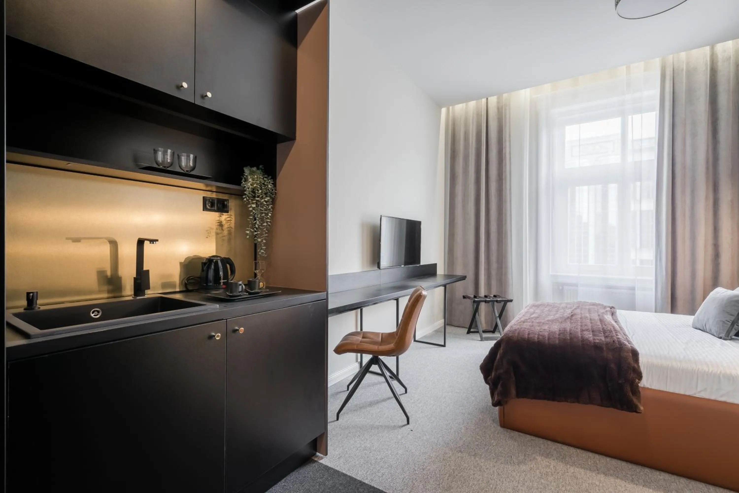 Kitchen or kitchenette, Bed in Astoria Boutique Suites- Best Location by BQA