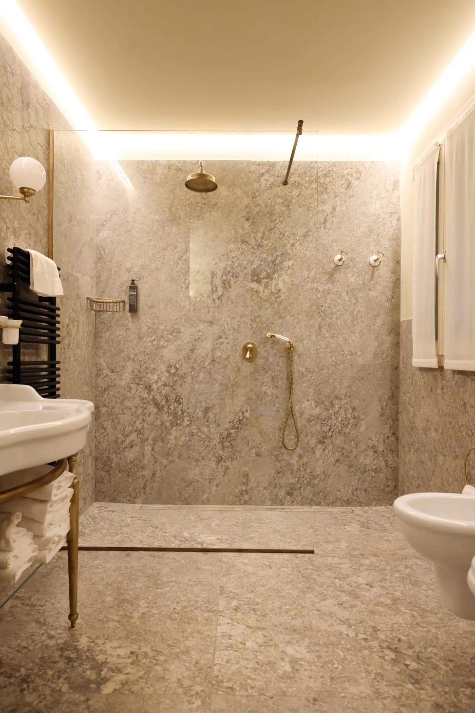 Bathroom in Agriturismo Acetaia Sereni