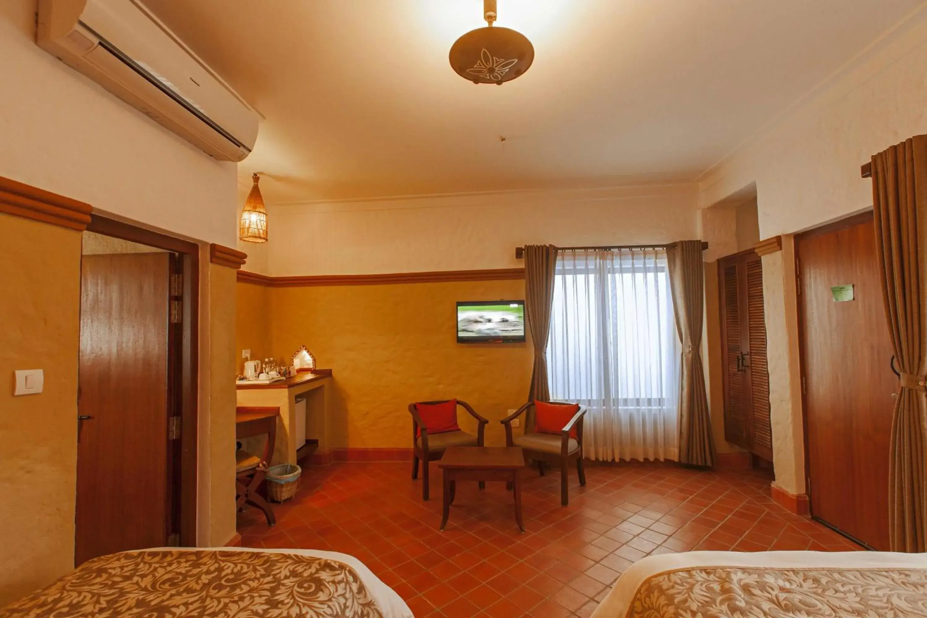 TV and multimedia, Bed in Green Park Chitwan TV and multimedia, Bed in Green Park Chitwan